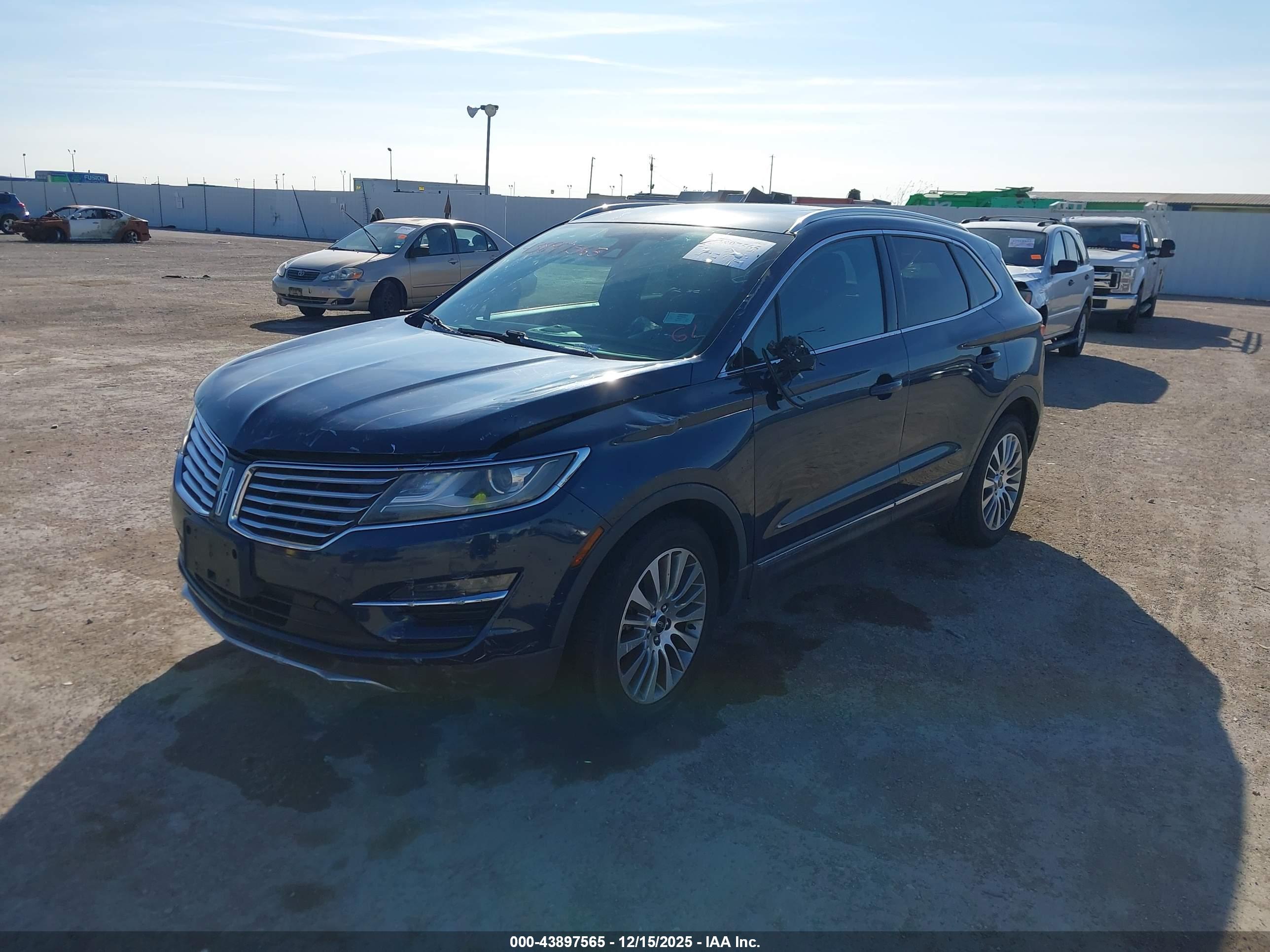 LINCOLN MKC image 2