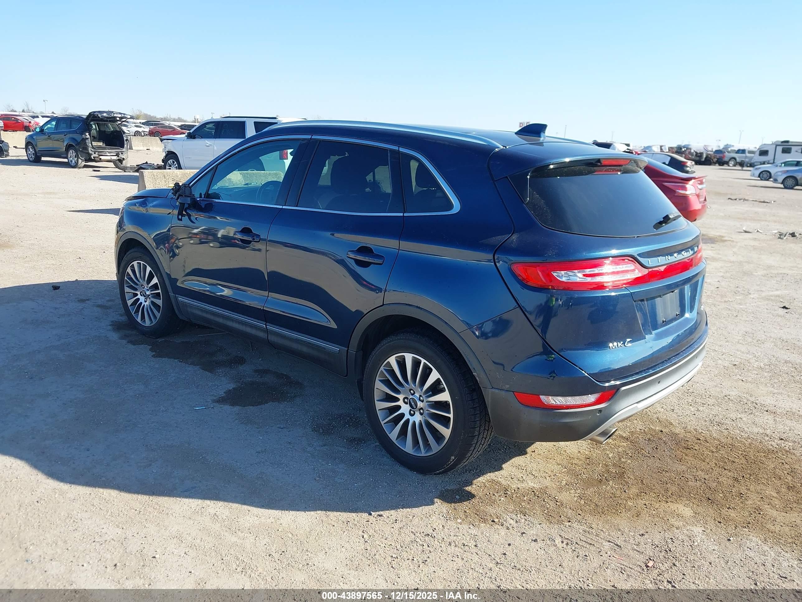 LINCOLN MKC image 3
