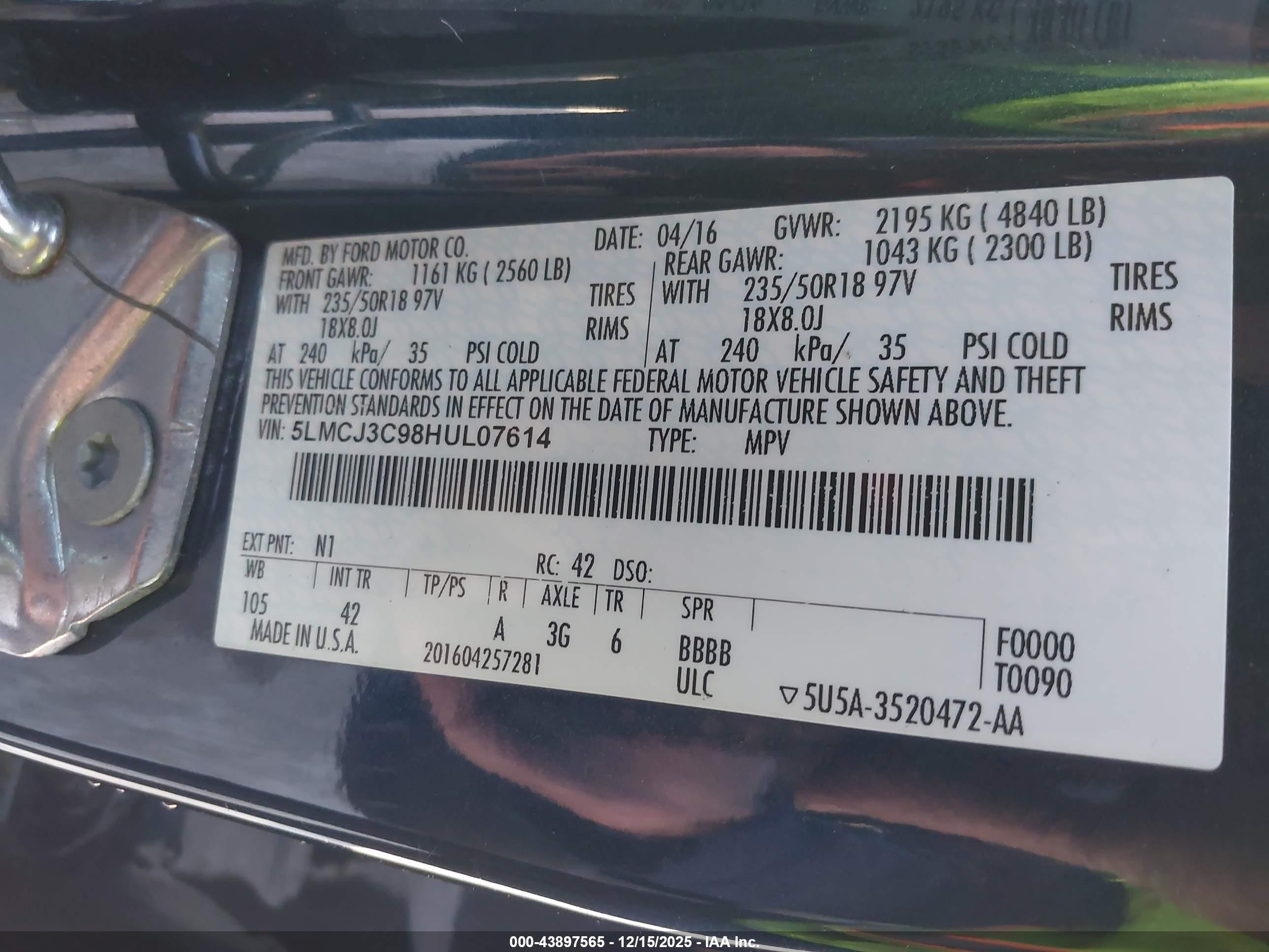 LINCOLN MKC image 9