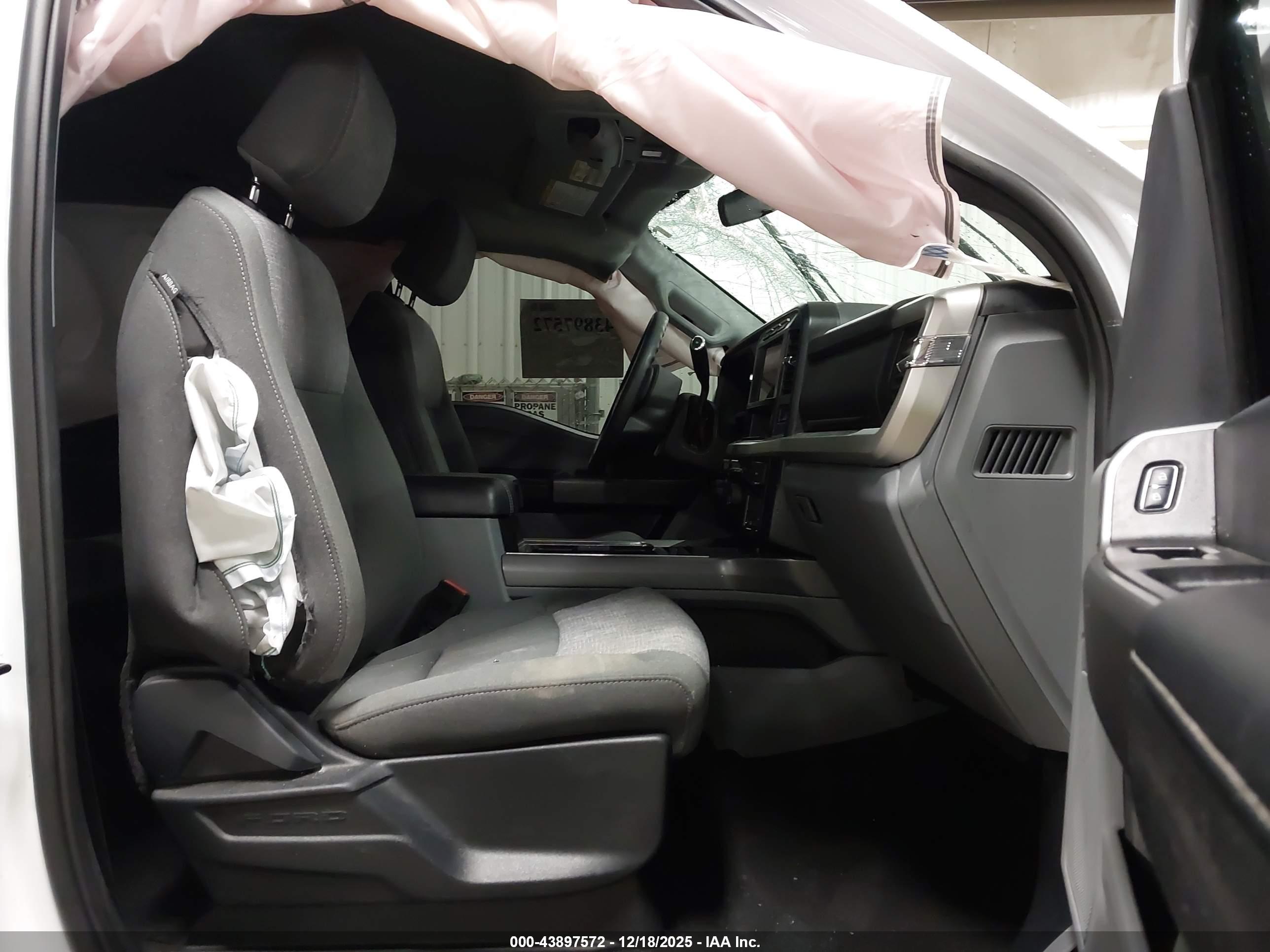 FORD F-250 image 5