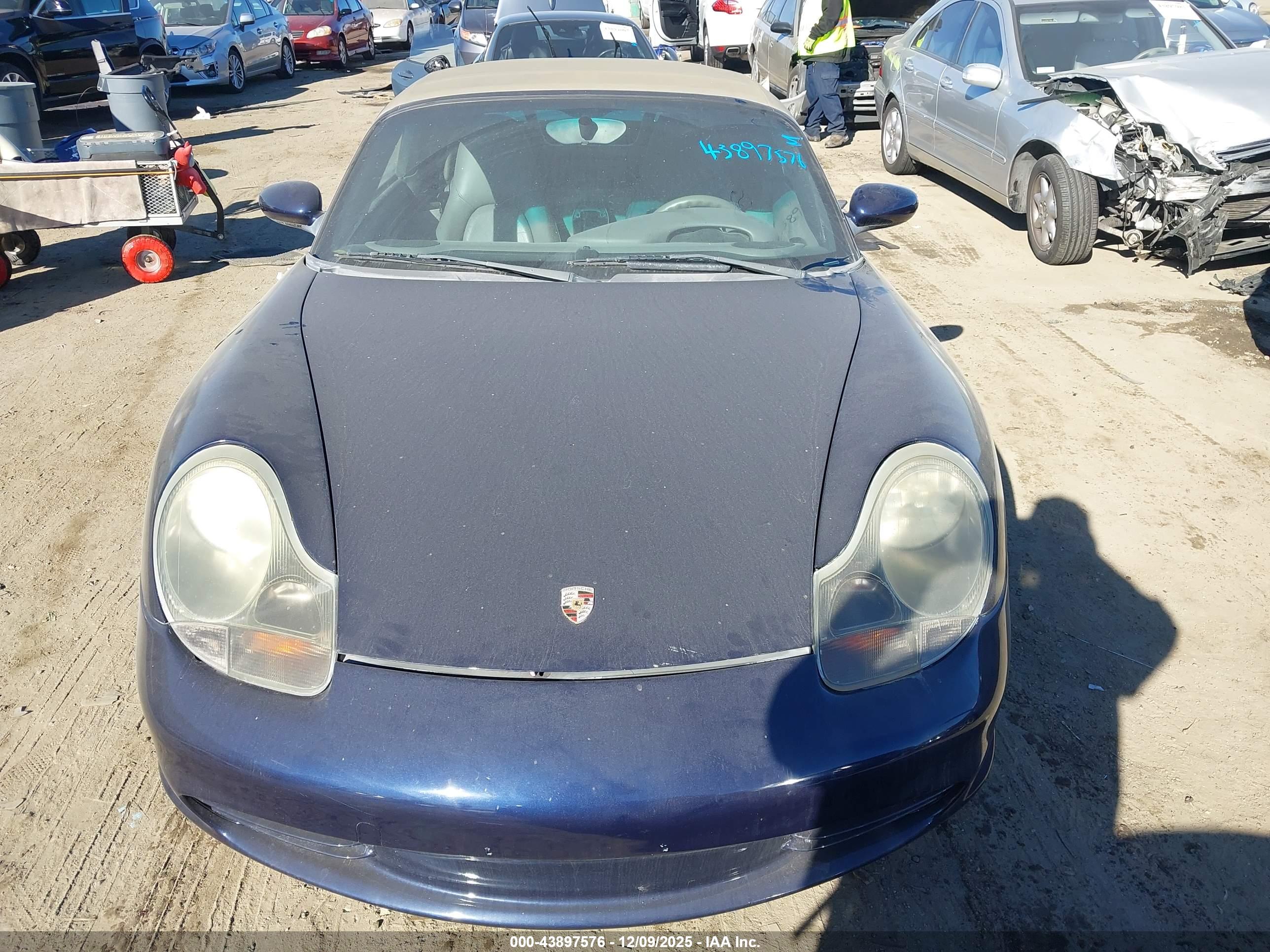 PORSCHE BOXSTER image 6