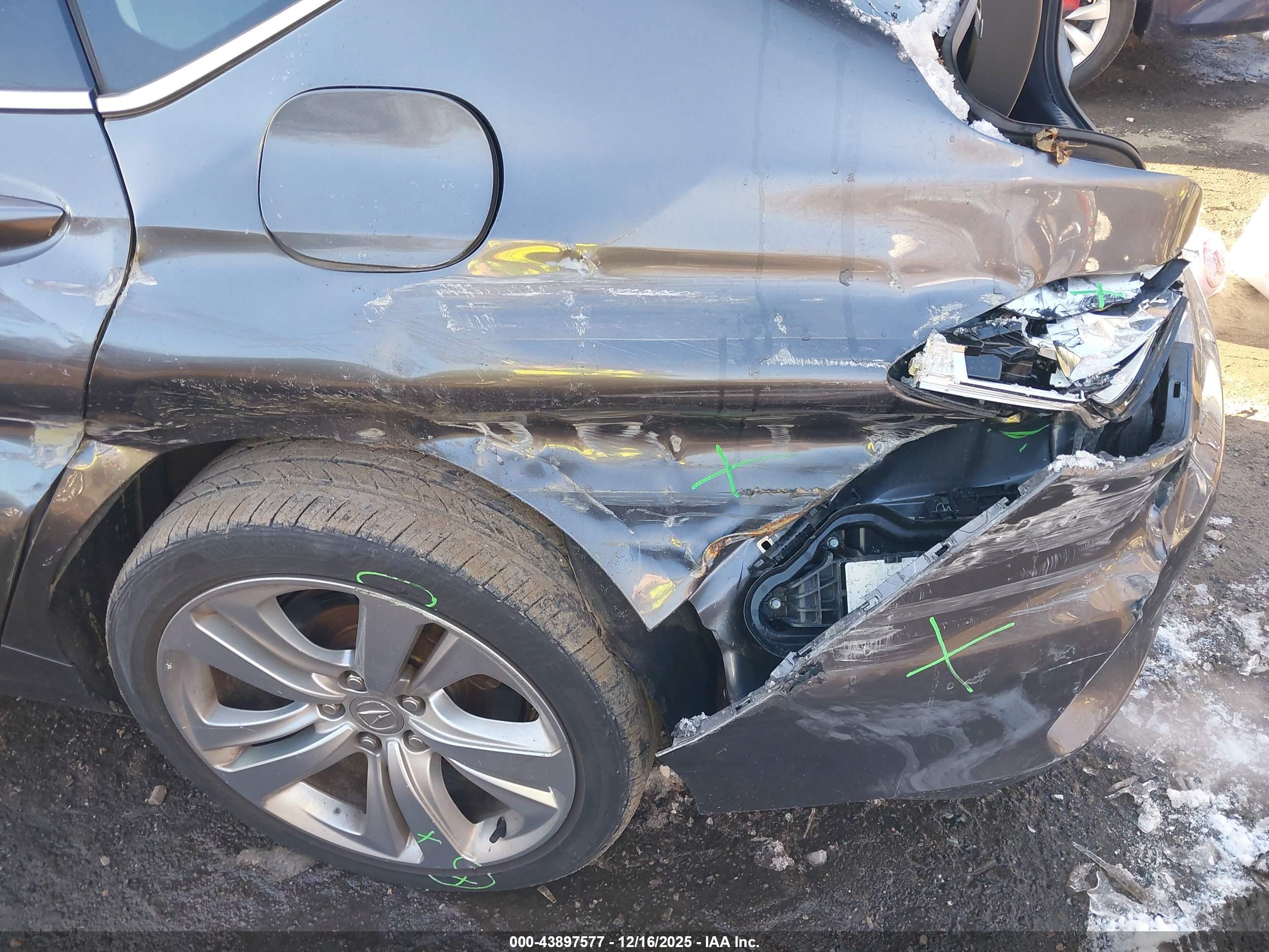 ACURA TLX image 6