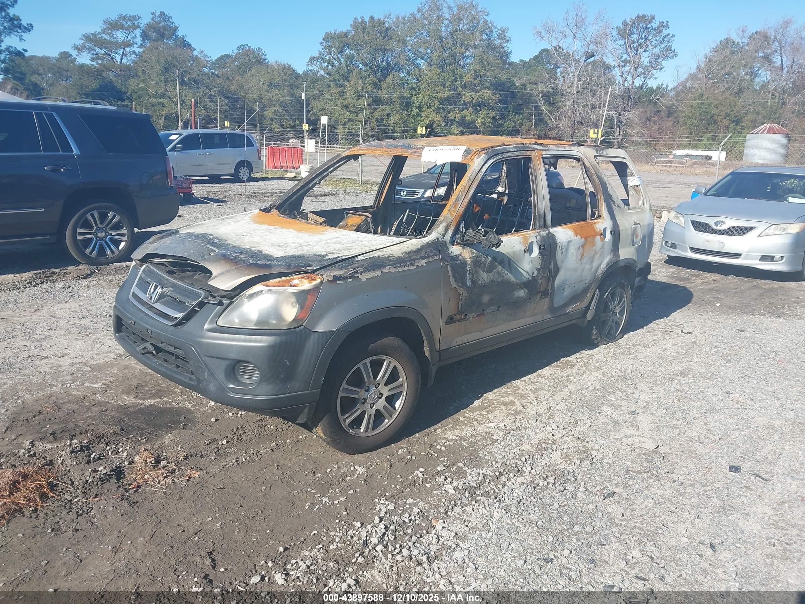 HONDA CR-V image 2