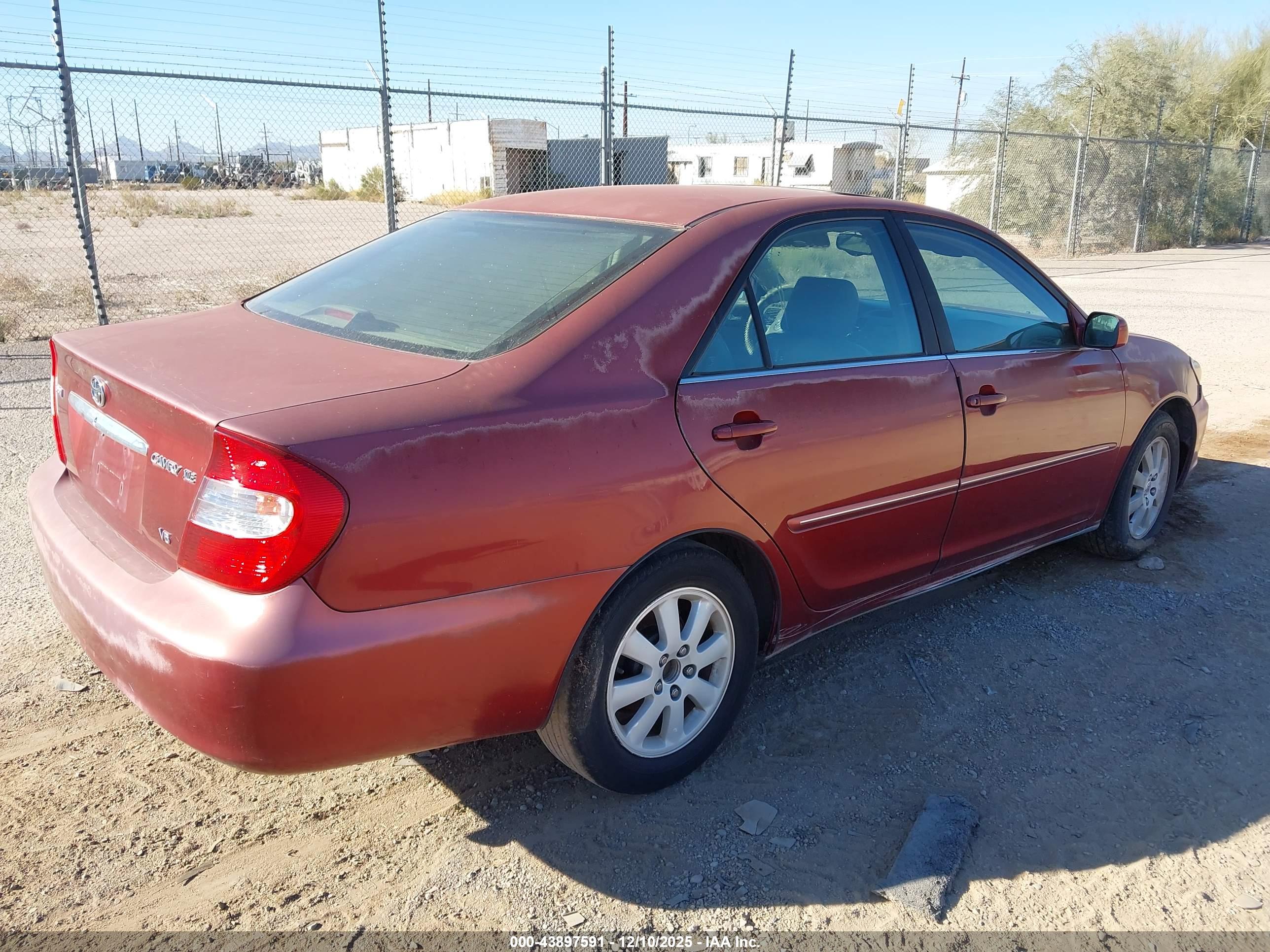 TOYOTA CAMRY image 4