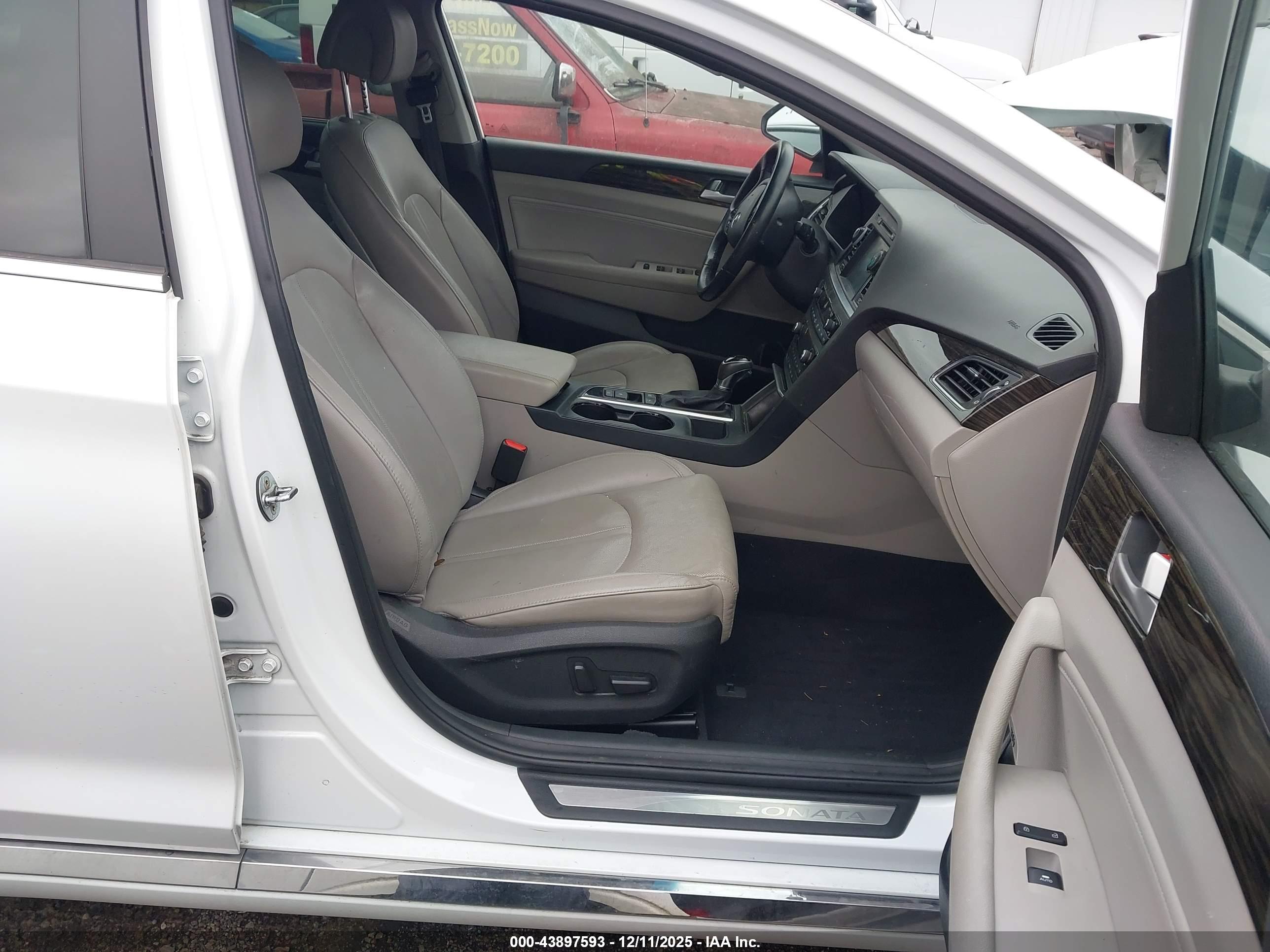 HYUNDAI SONATA image 5