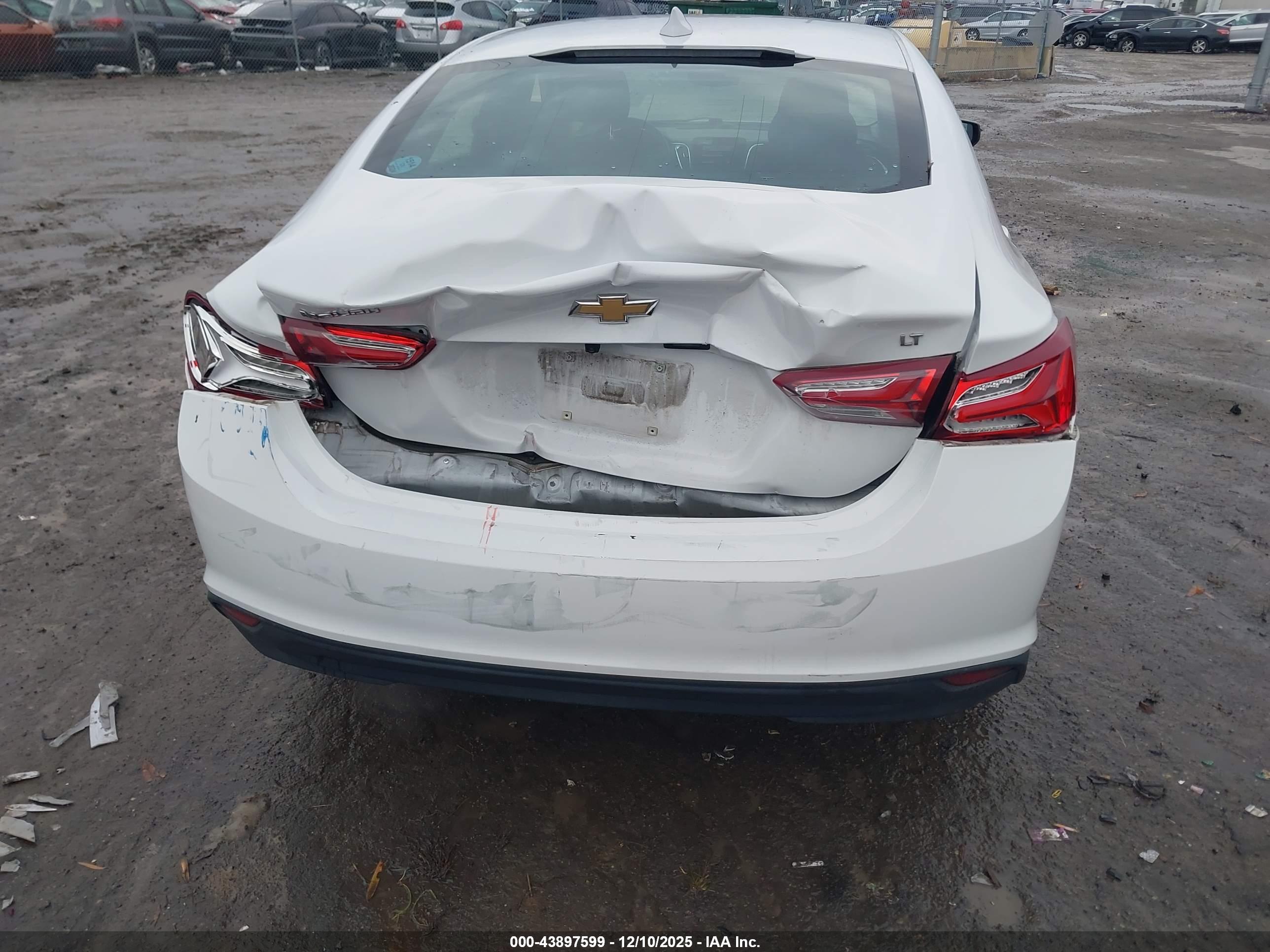 CHEVROLET MALIBU image 6
