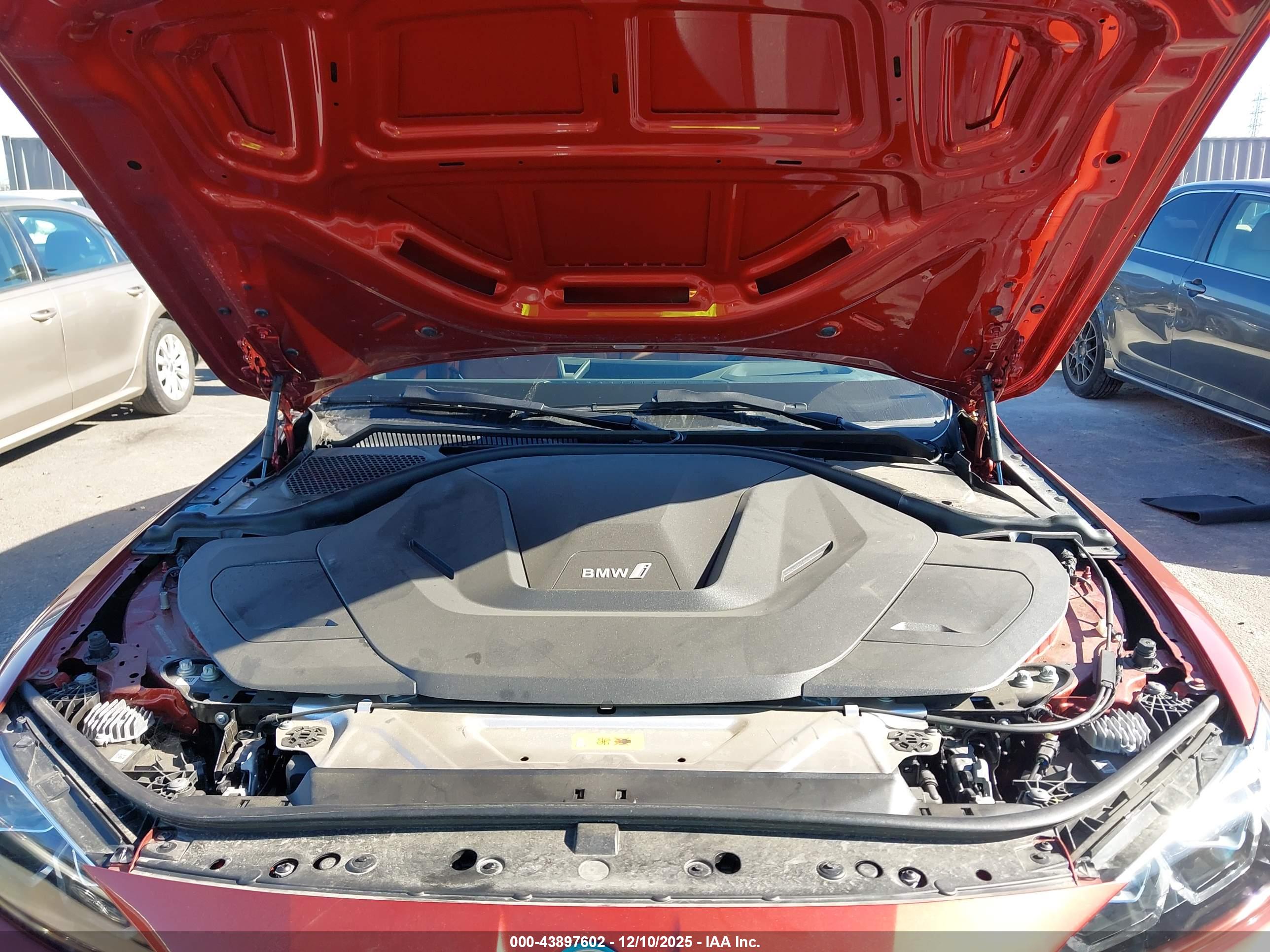 BMW I4 image 10