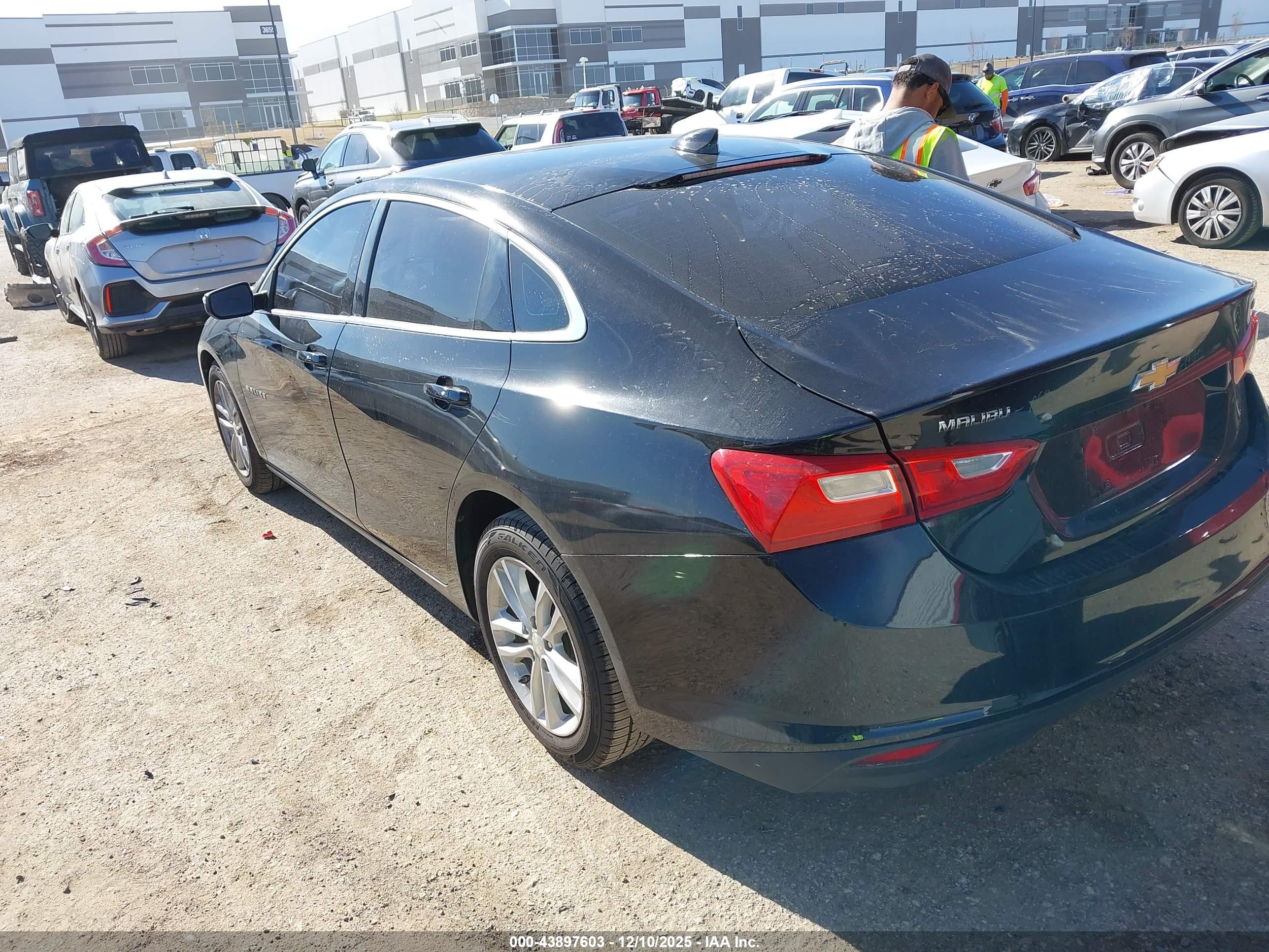 CHEVROLET MALIBU image 3