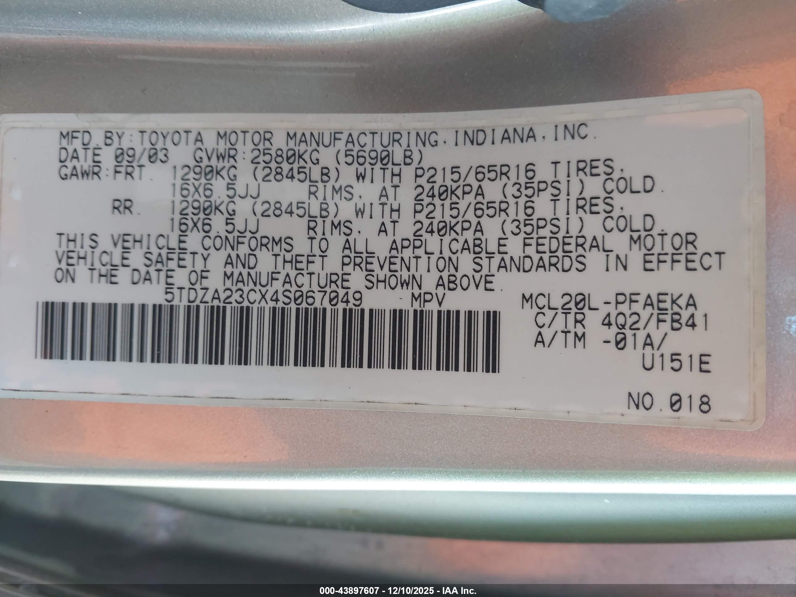 TOYOTA SIENNA image 9