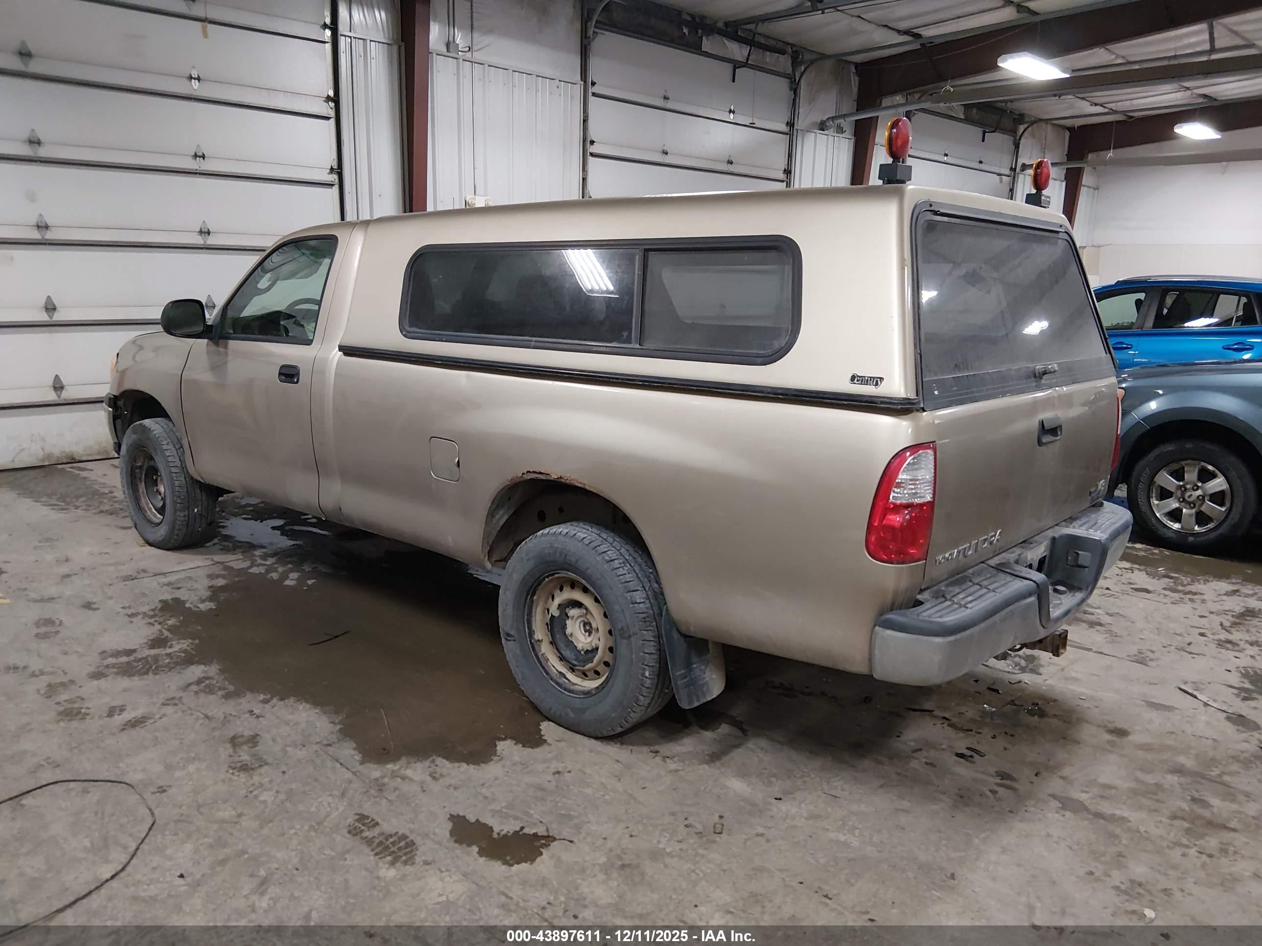 TOYOTA TUNDRA image 3