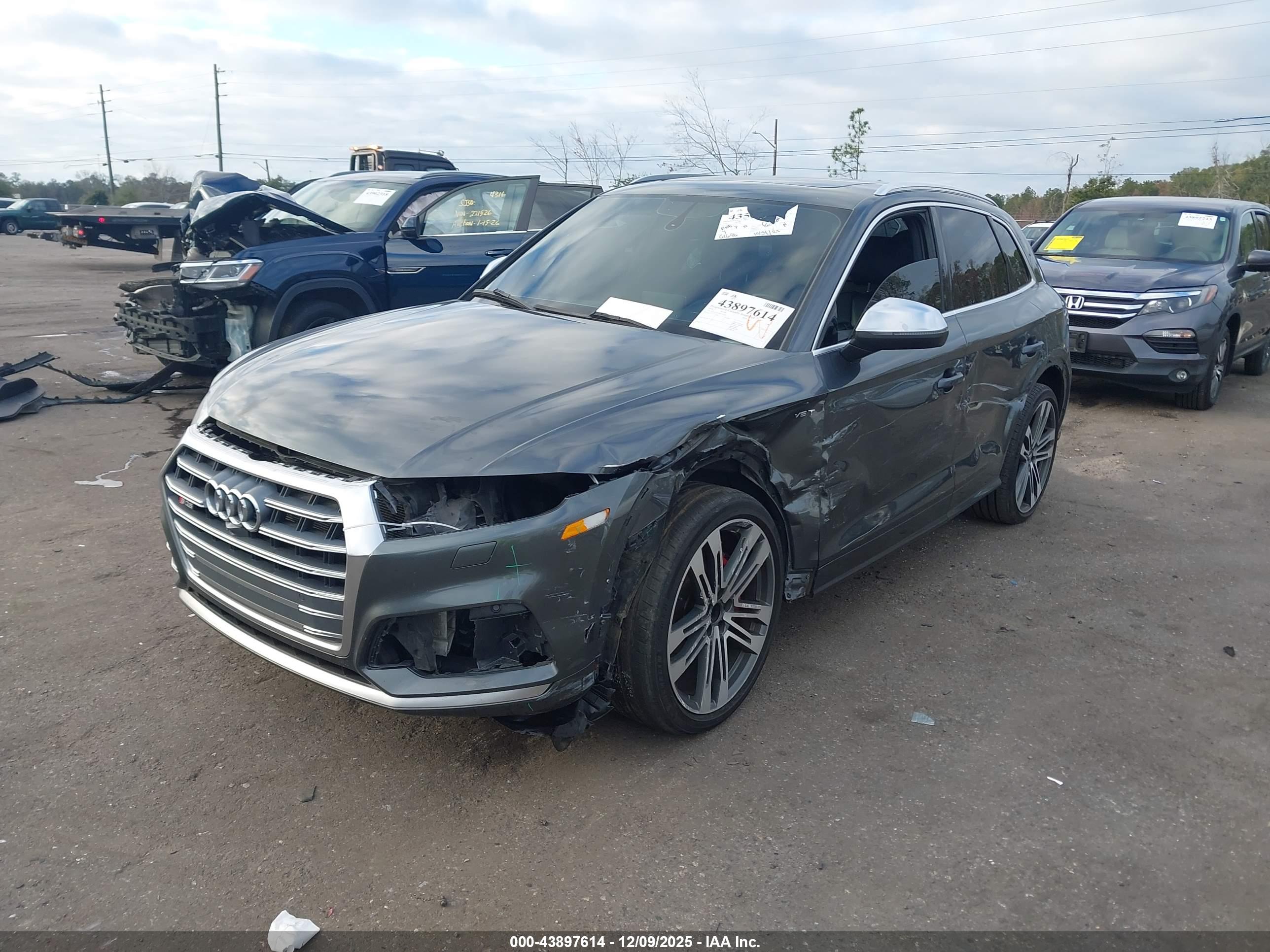 AUDI SQ5 image 2