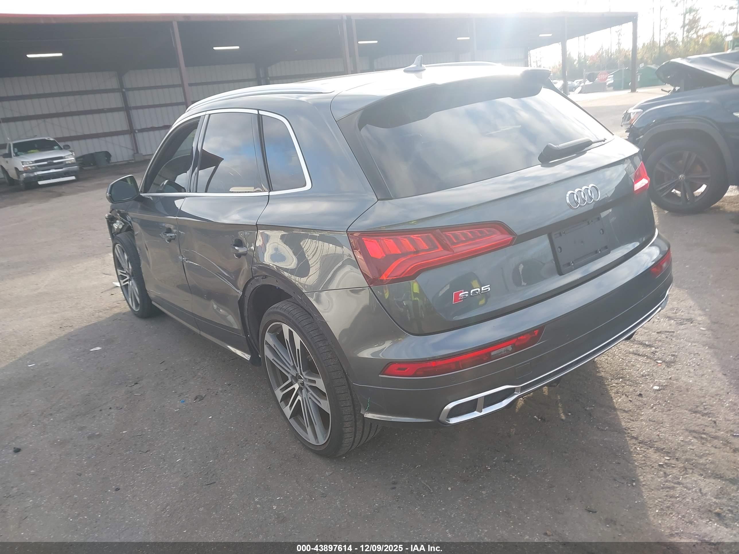 AUDI SQ5 image 3
