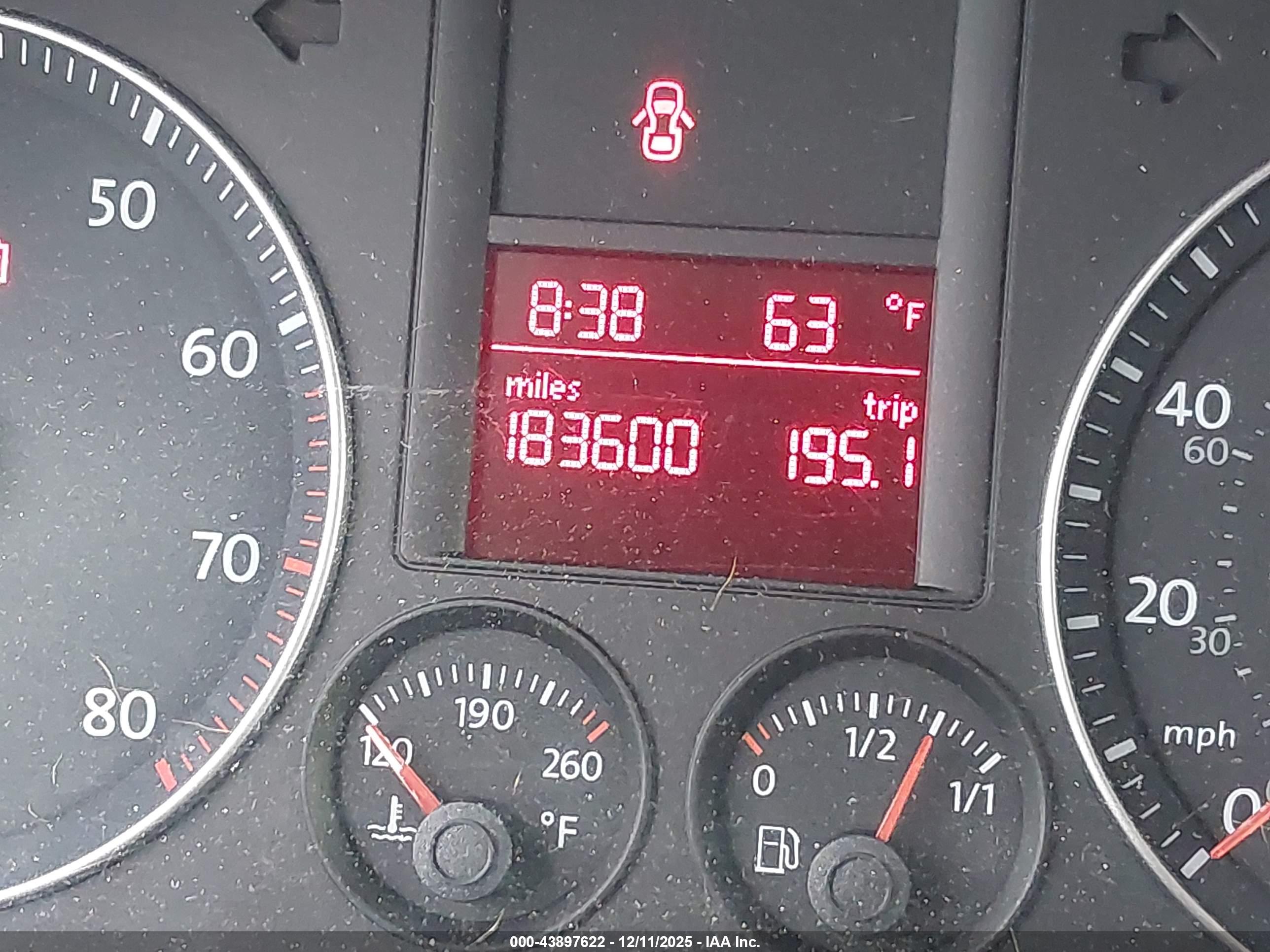 VOLKSWAGEN JETTA image 7
