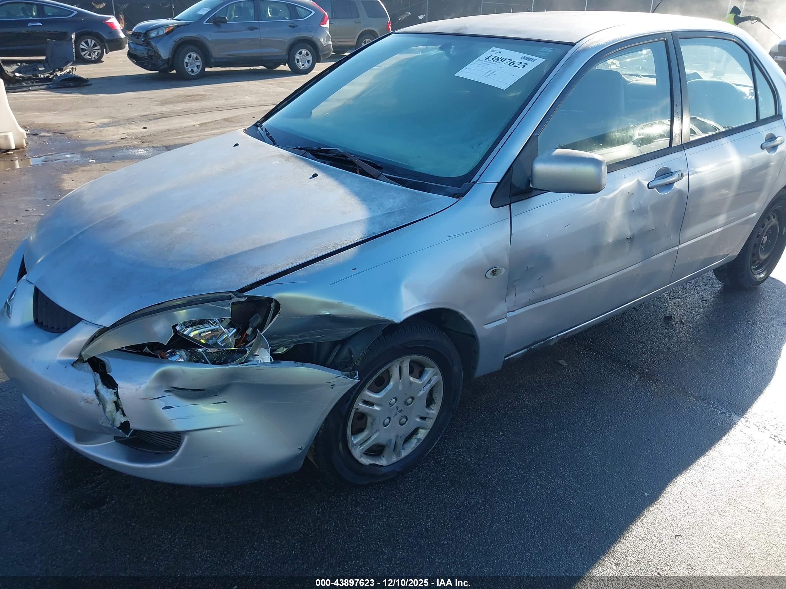 MITSUBISHI LANCER image 6