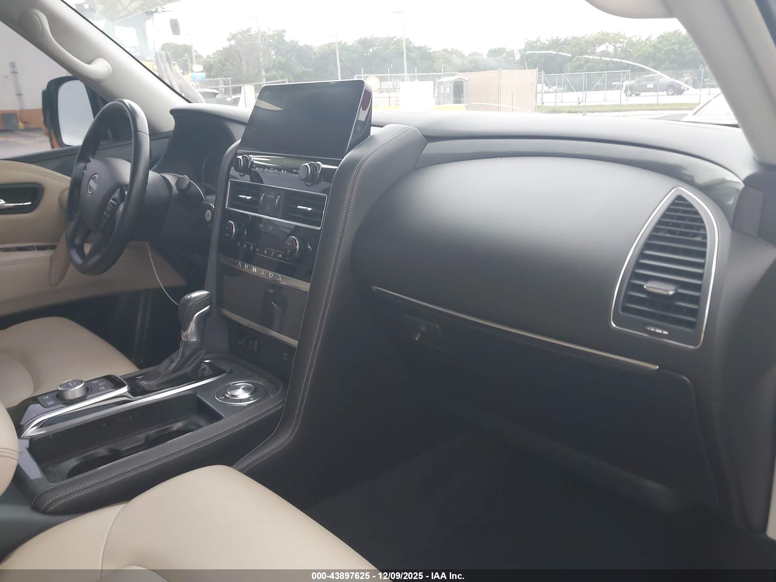 NISSAN ARMADA image 5