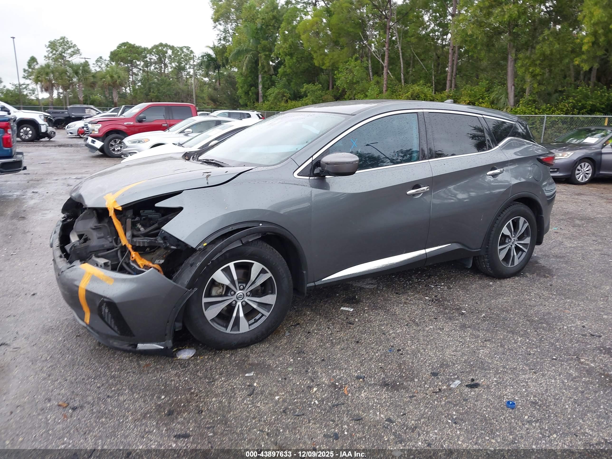 NISSAN MURANO image 2