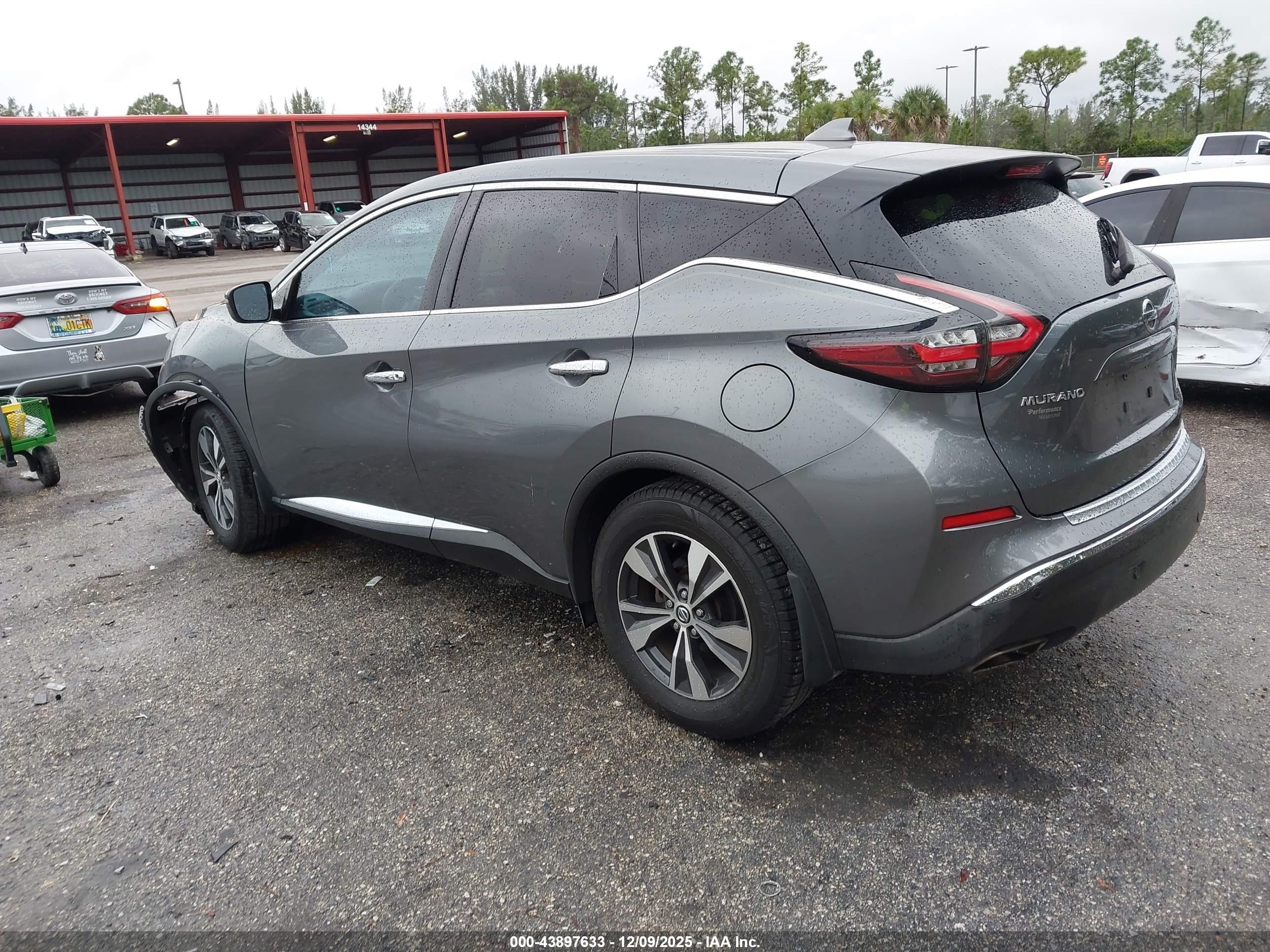 NISSAN MURANO image 3
