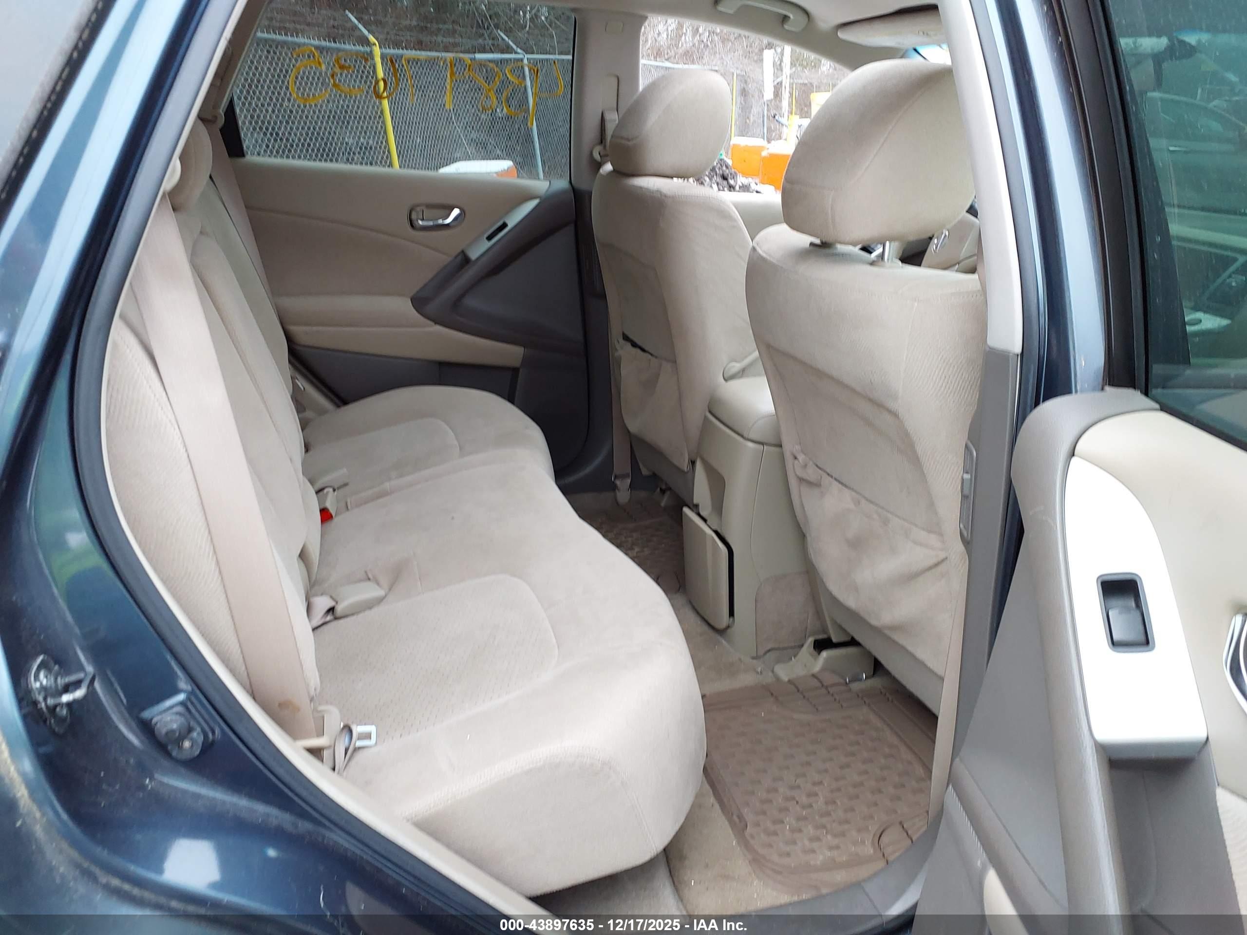 NISSAN MURANO image 8
