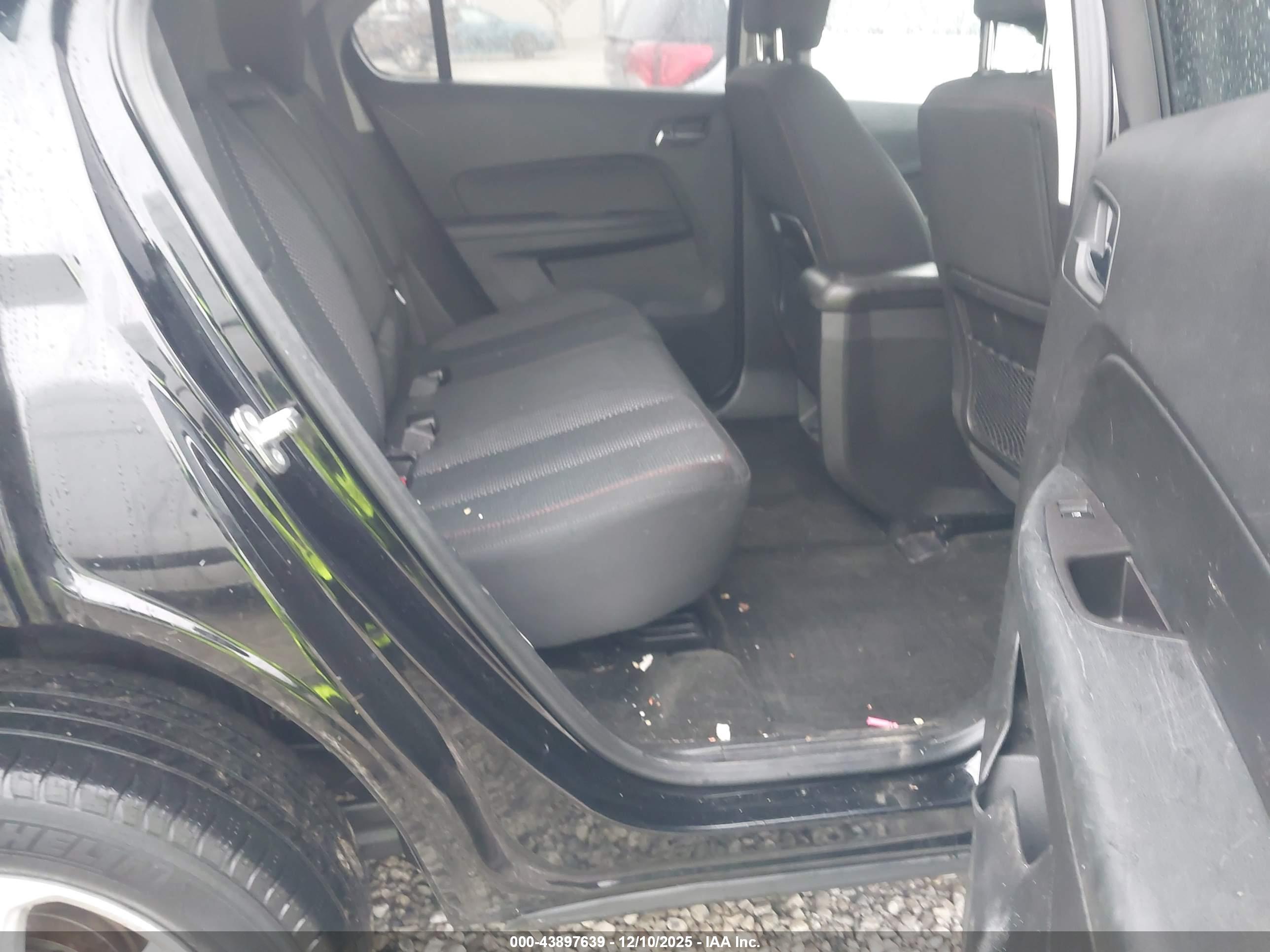 CHEVROLET EQUINOX image 8