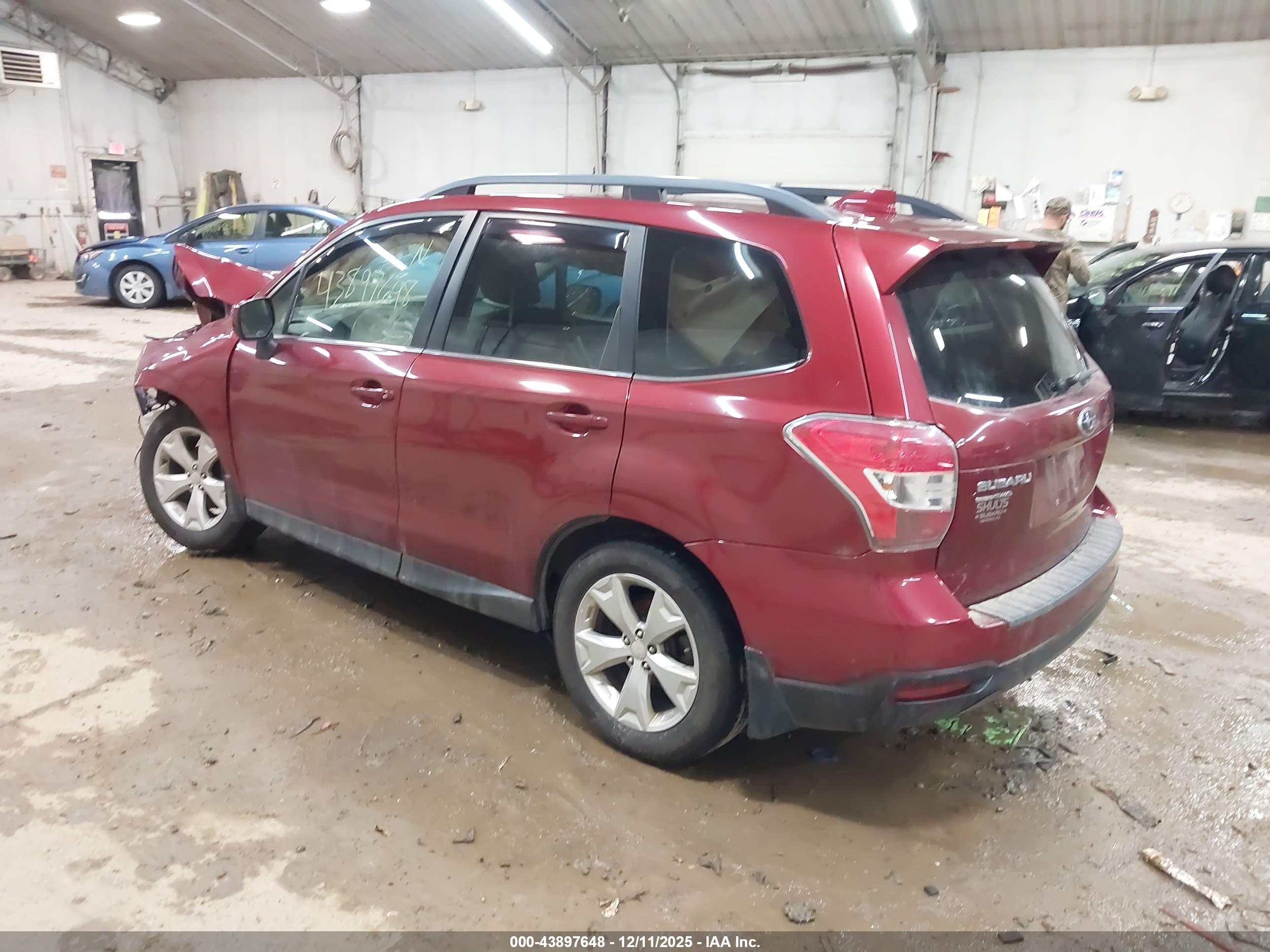 SUBARU FORESTER image 3