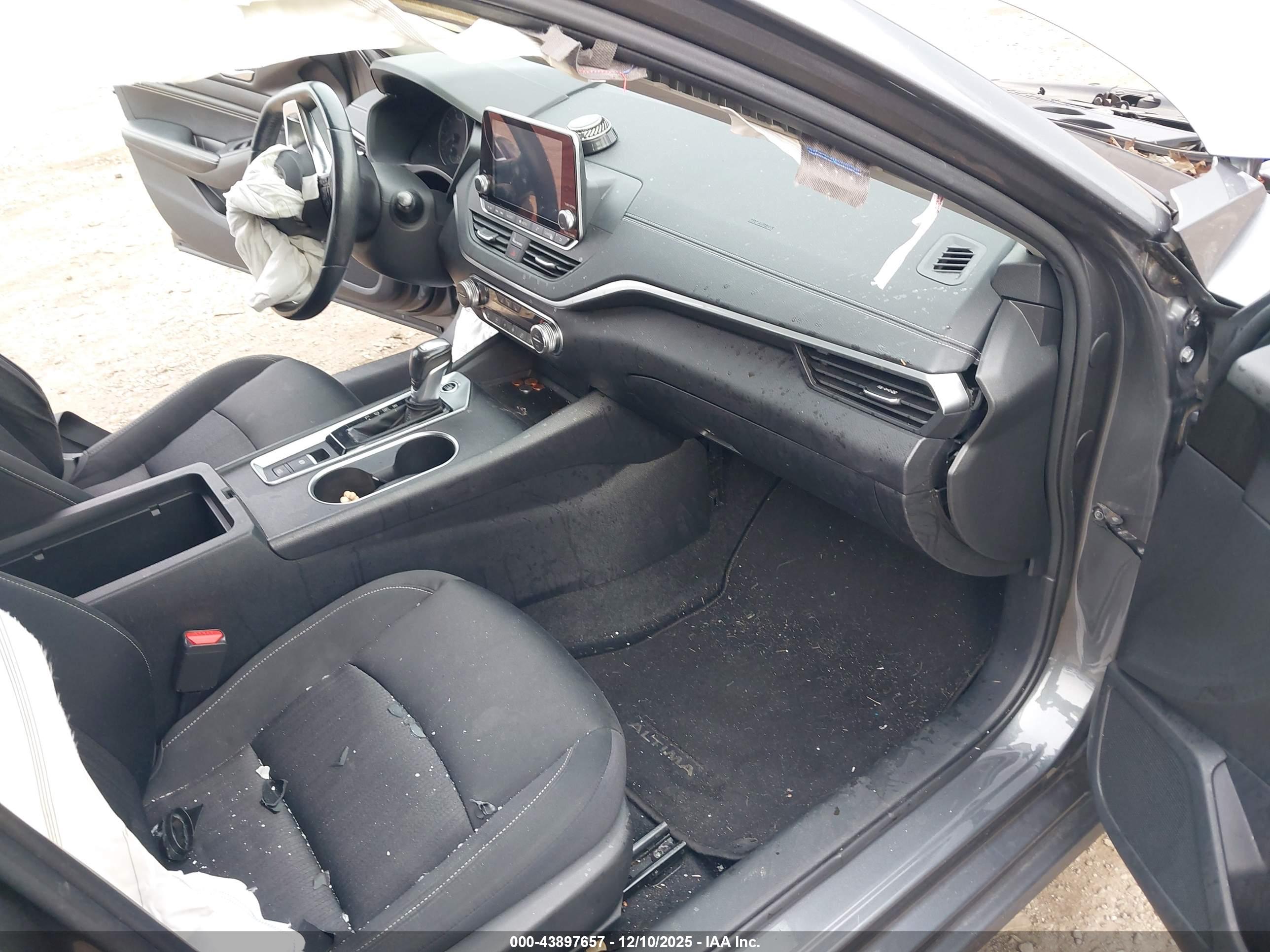 NISSAN ALTIMA image 5