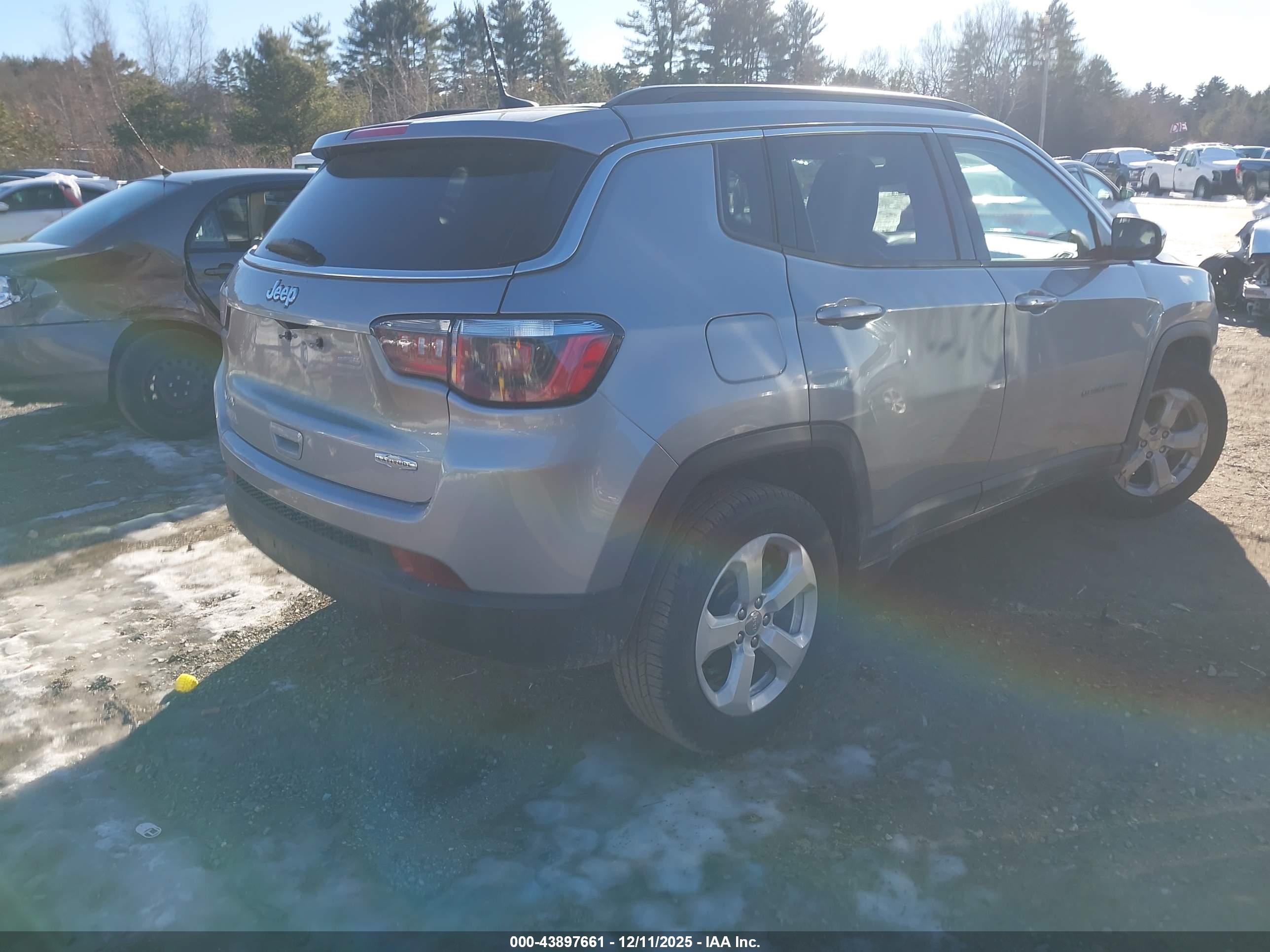 JEEP COMPASS image 4