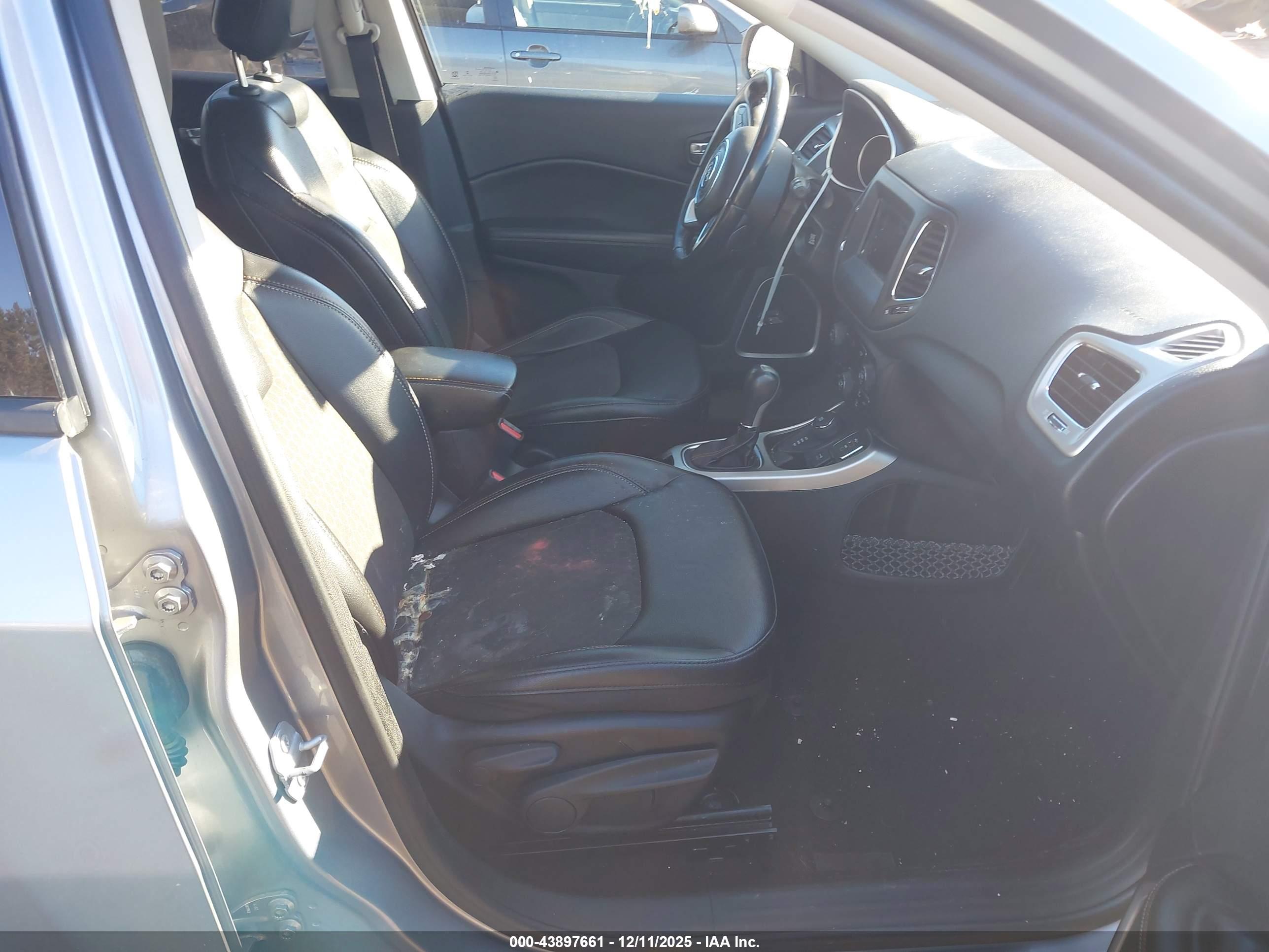 JEEP COMPASS image 5