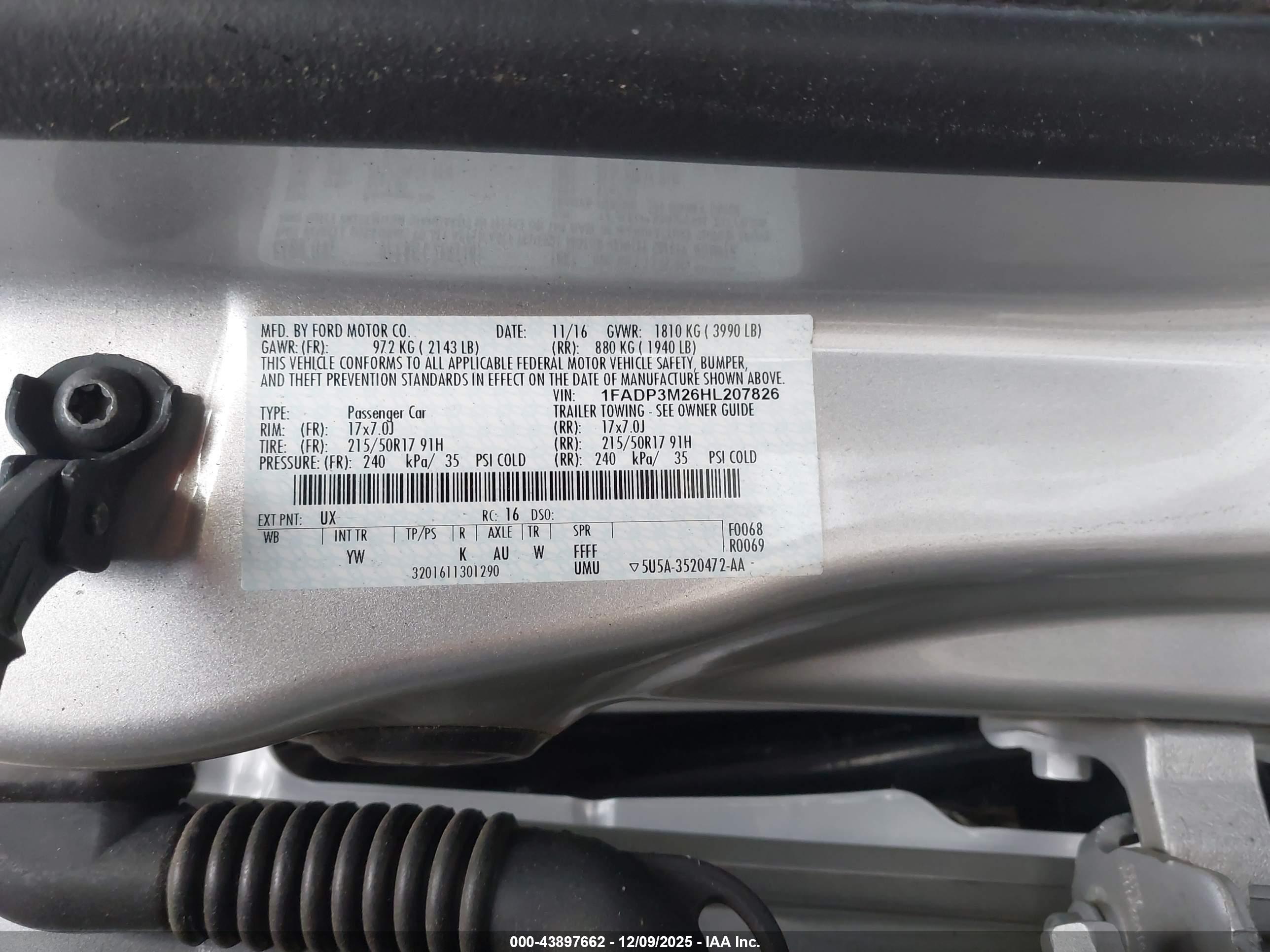 FORD FOCUS image 9
