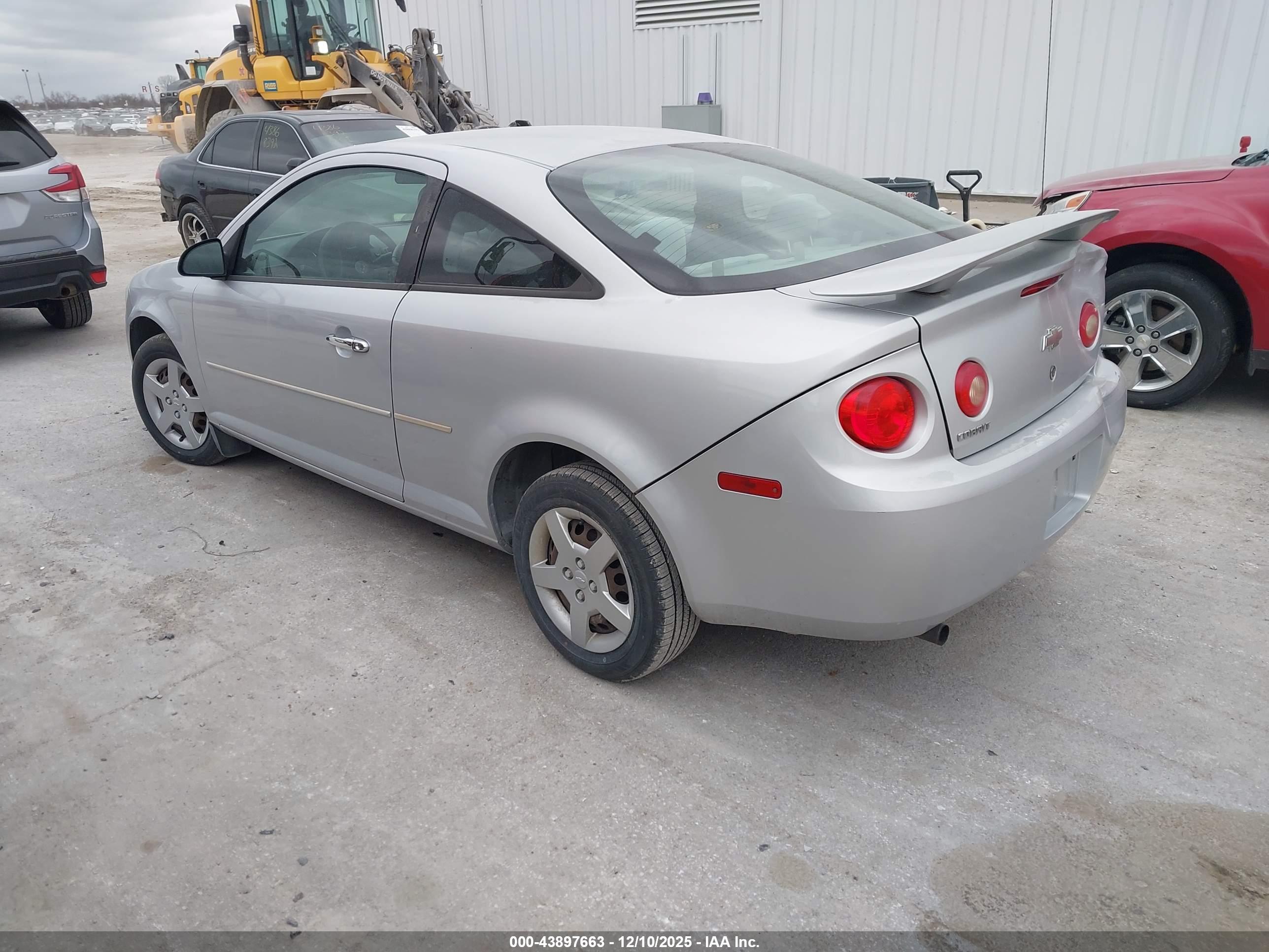 CHEVROLET COBALT image 3