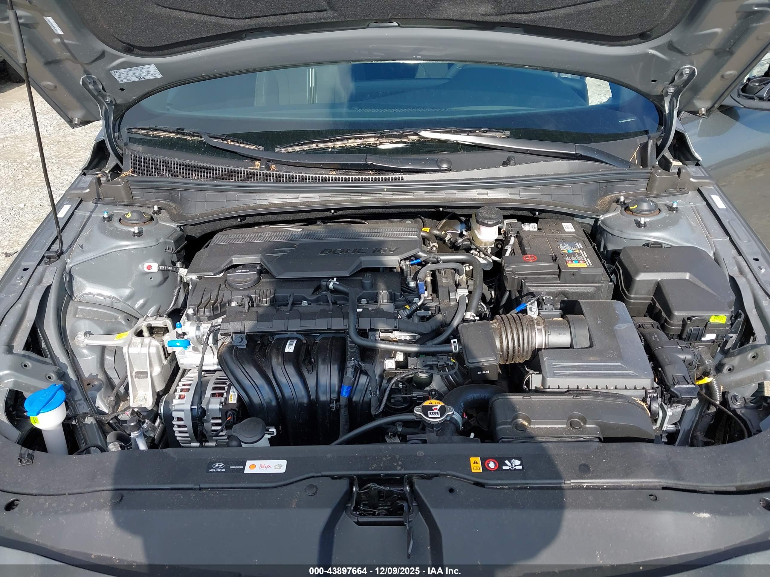 HYUNDAI ELANTRA image 10