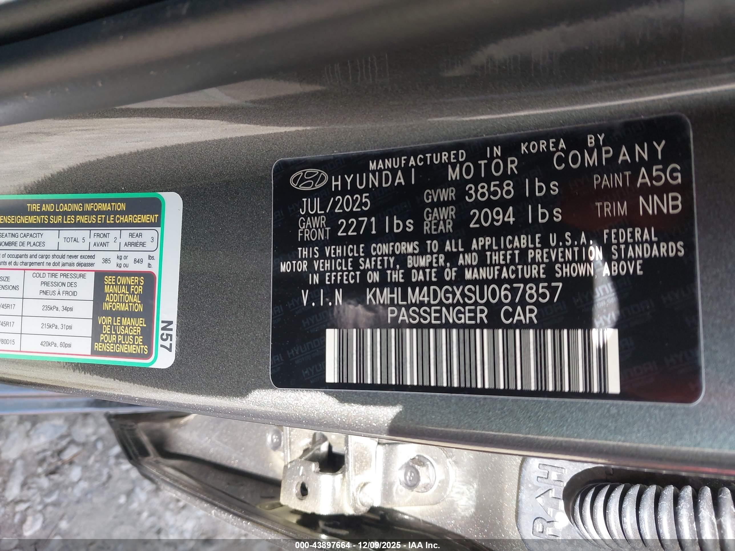 HYUNDAI ELANTRA image 9