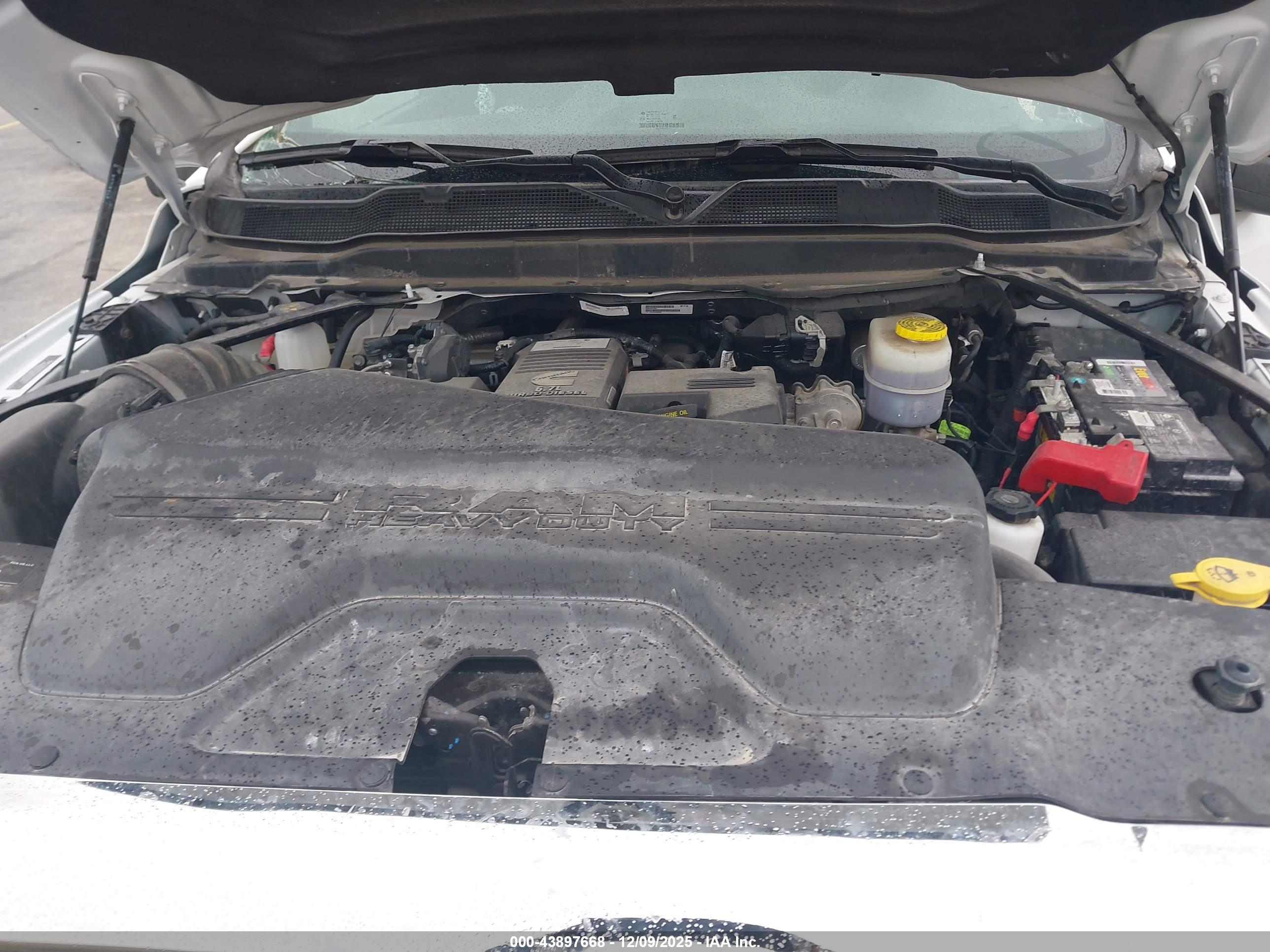 RAM 3500 image 10