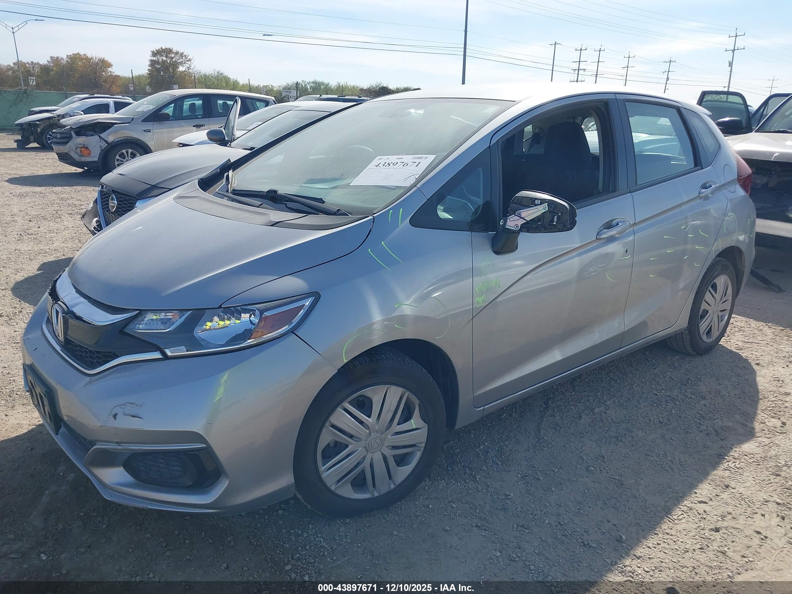 HONDA FIT image 2