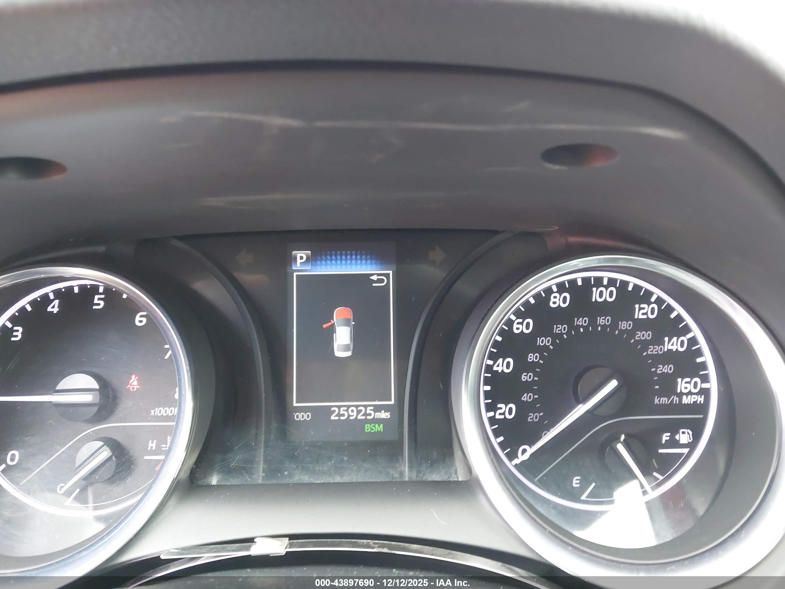 TOYOTA CAMRY image 7