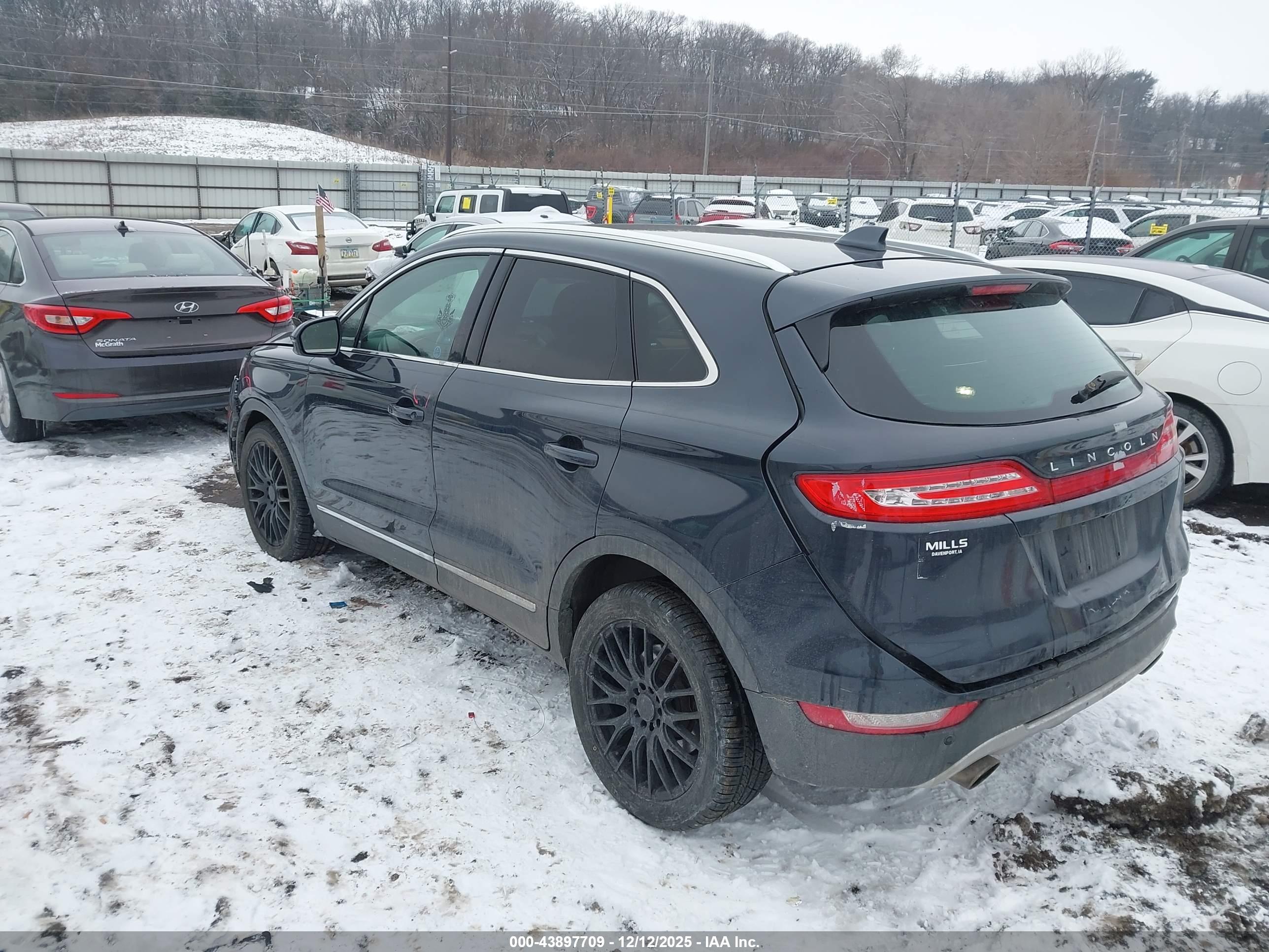 LINCOLN MKC image 3