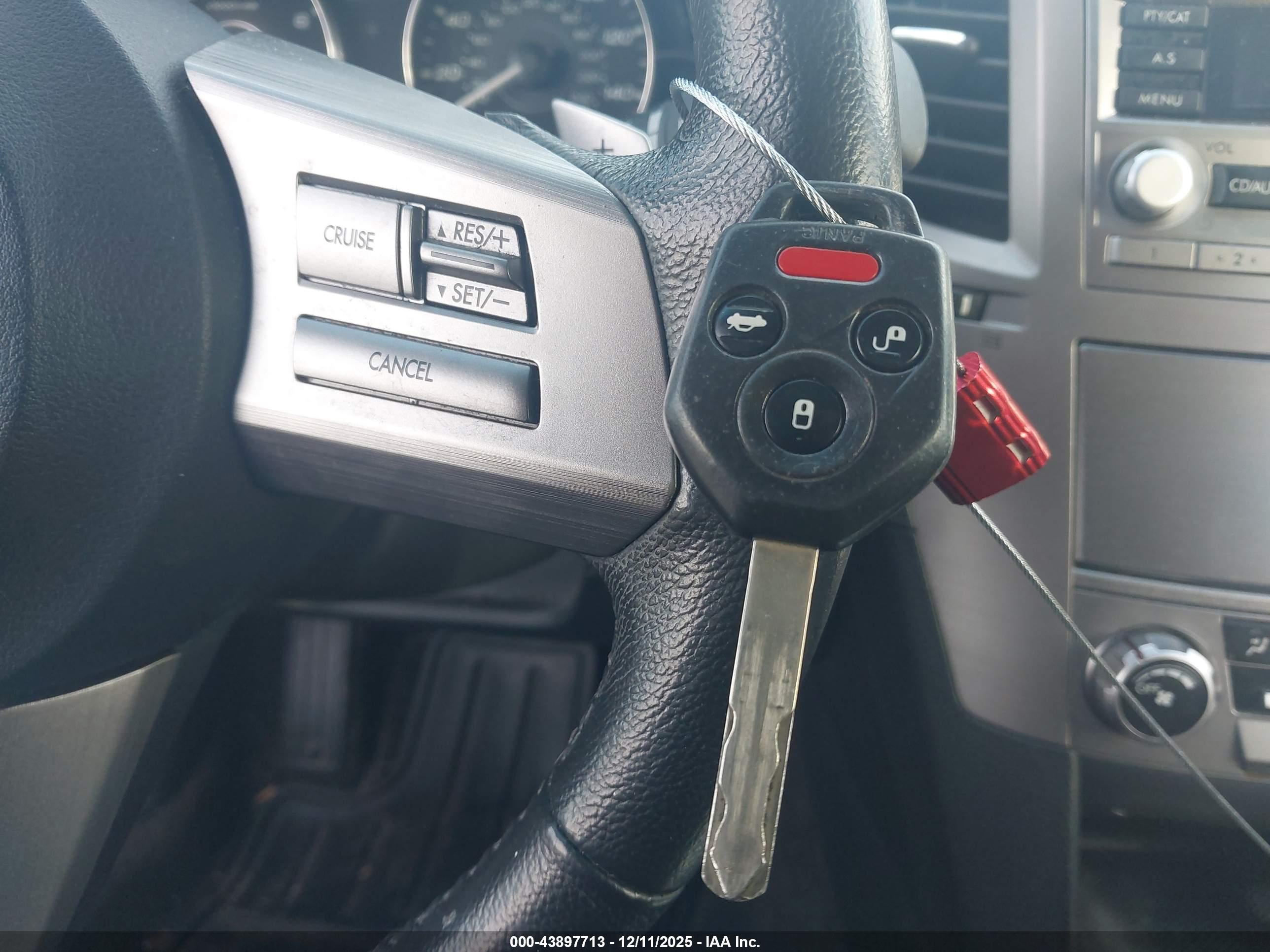 SUBARU LEGACY image 11