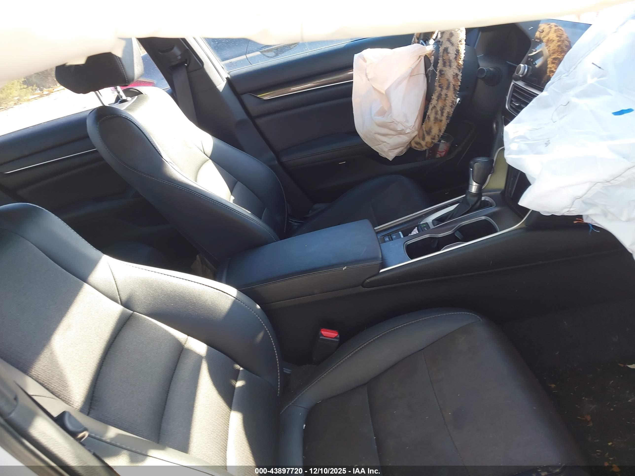 HONDA ACCORD image 5