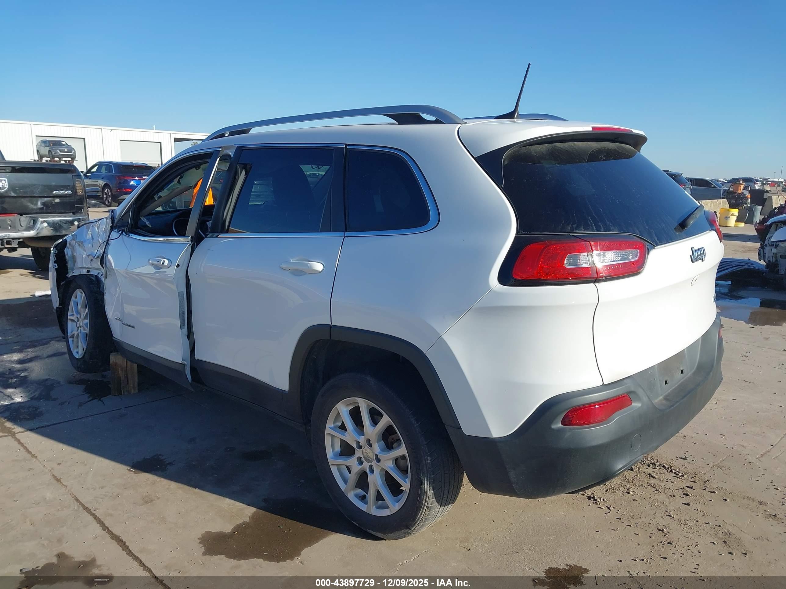 JEEP CHEROKEE image 3