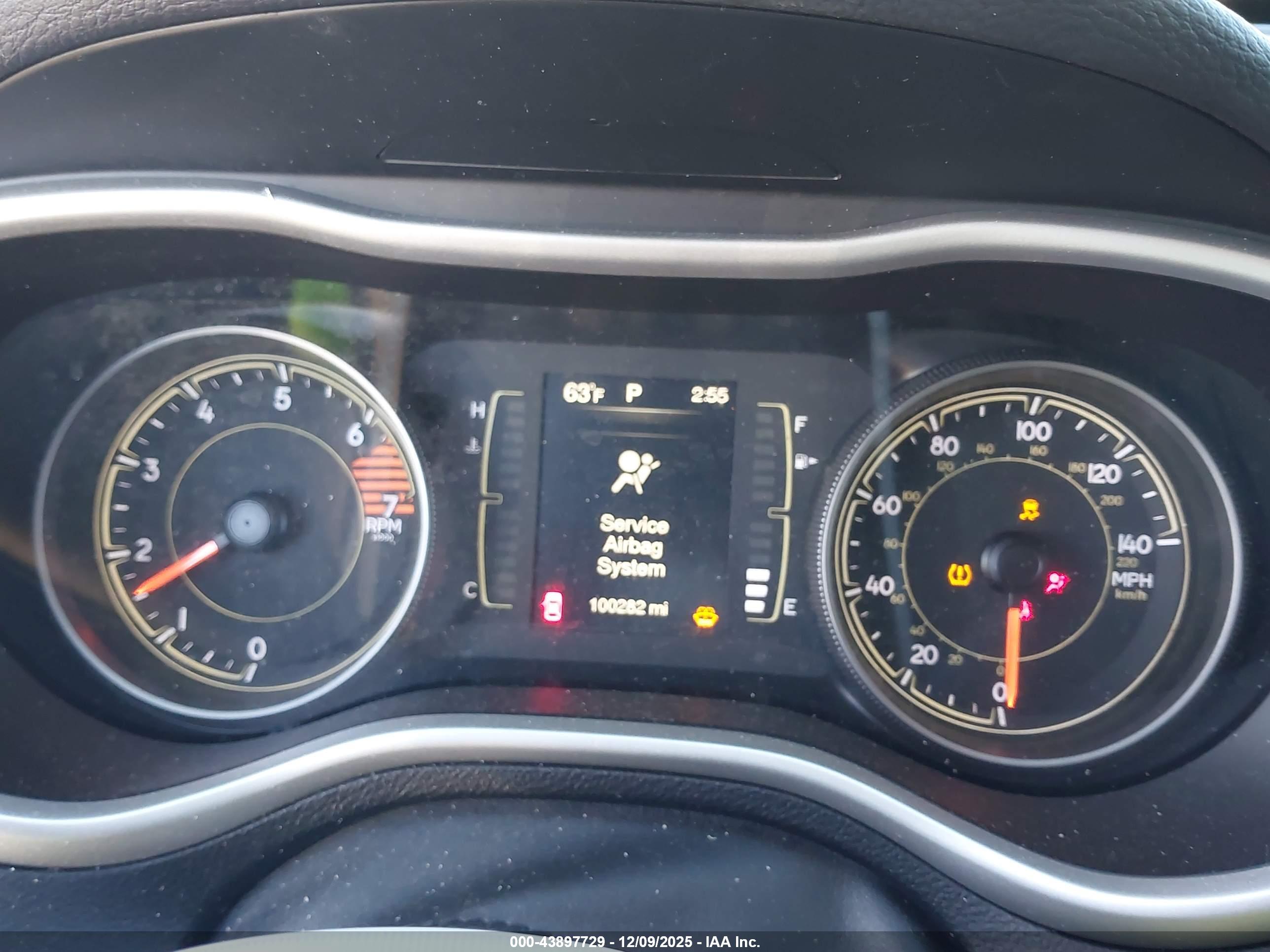JEEP CHEROKEE image 7