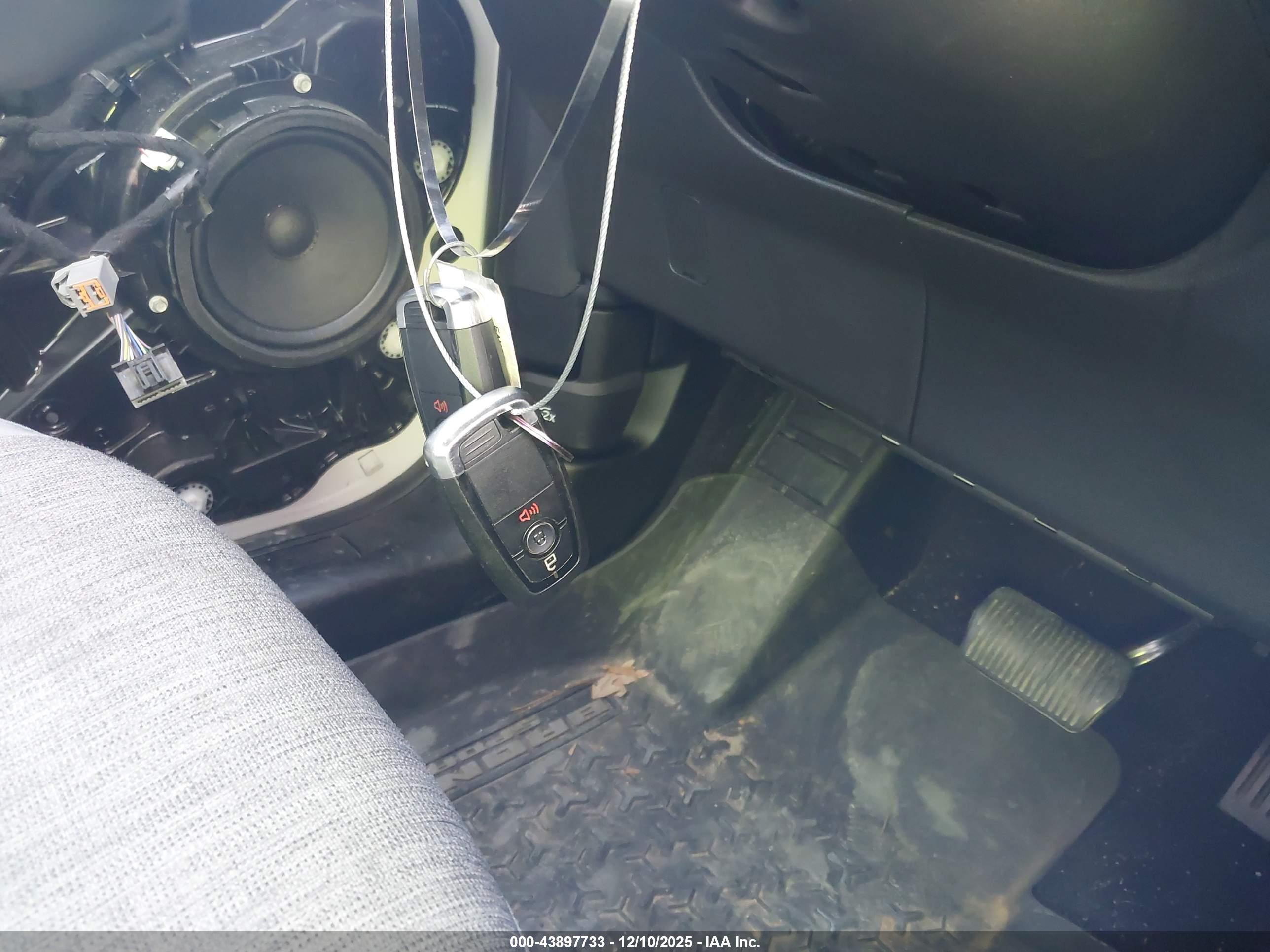FORD BRONCO image 11