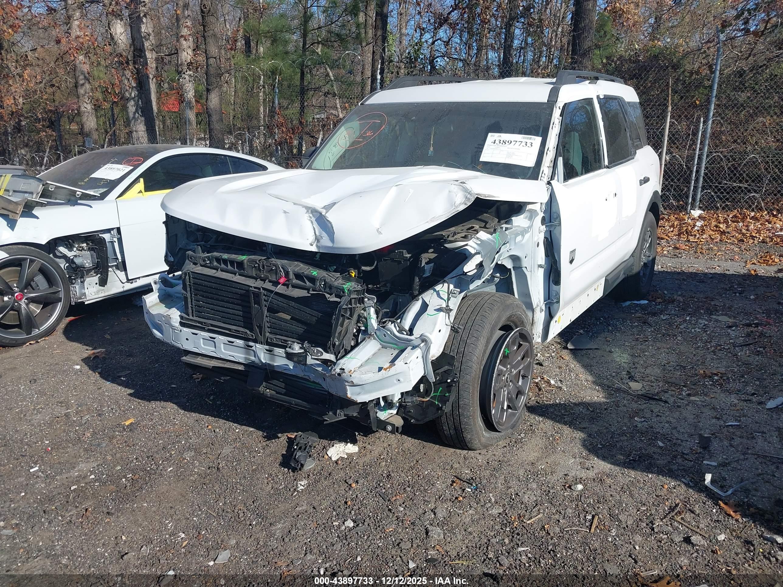 FORD BRONCO image 2