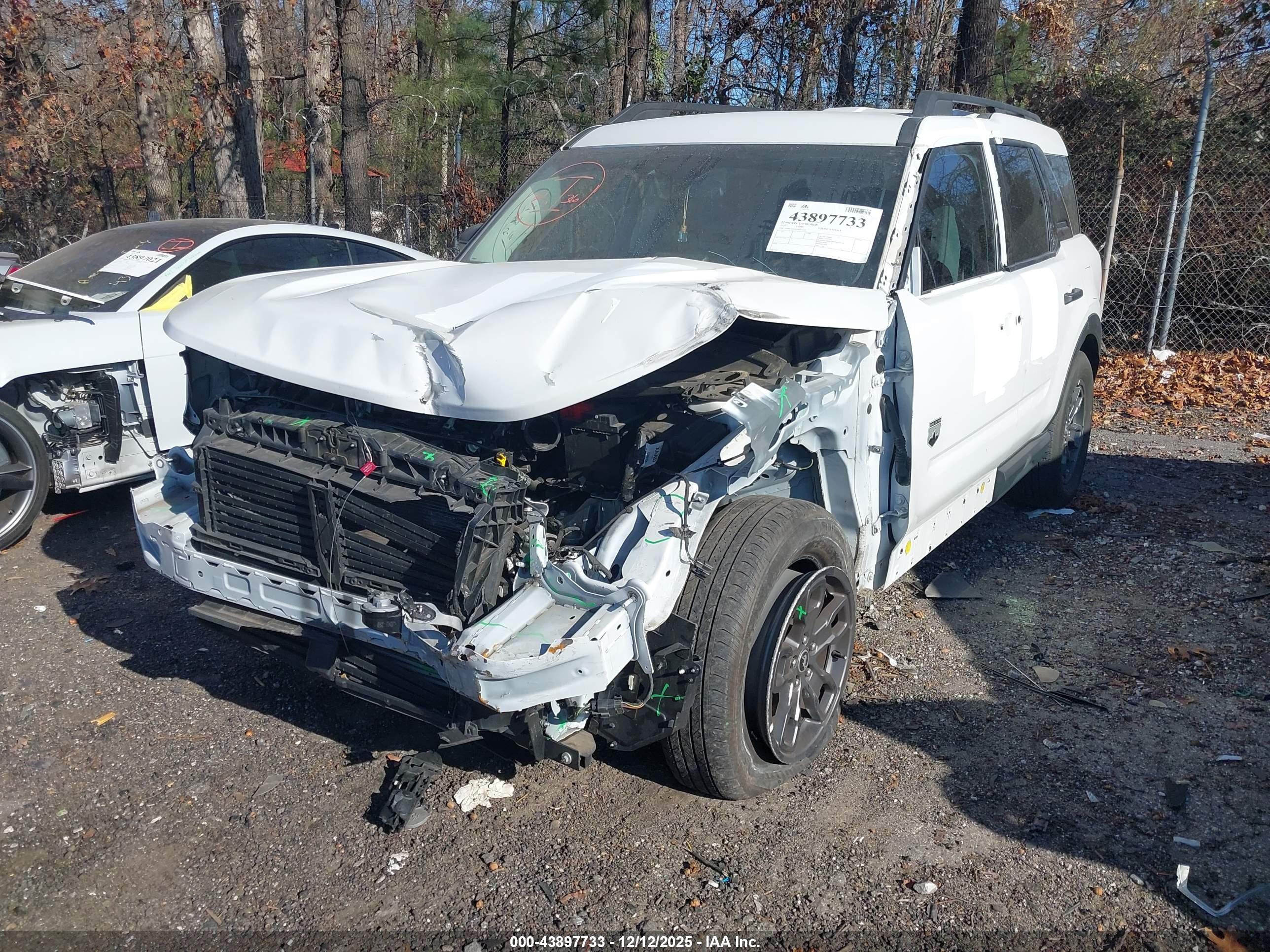 FORD BRONCO image 6