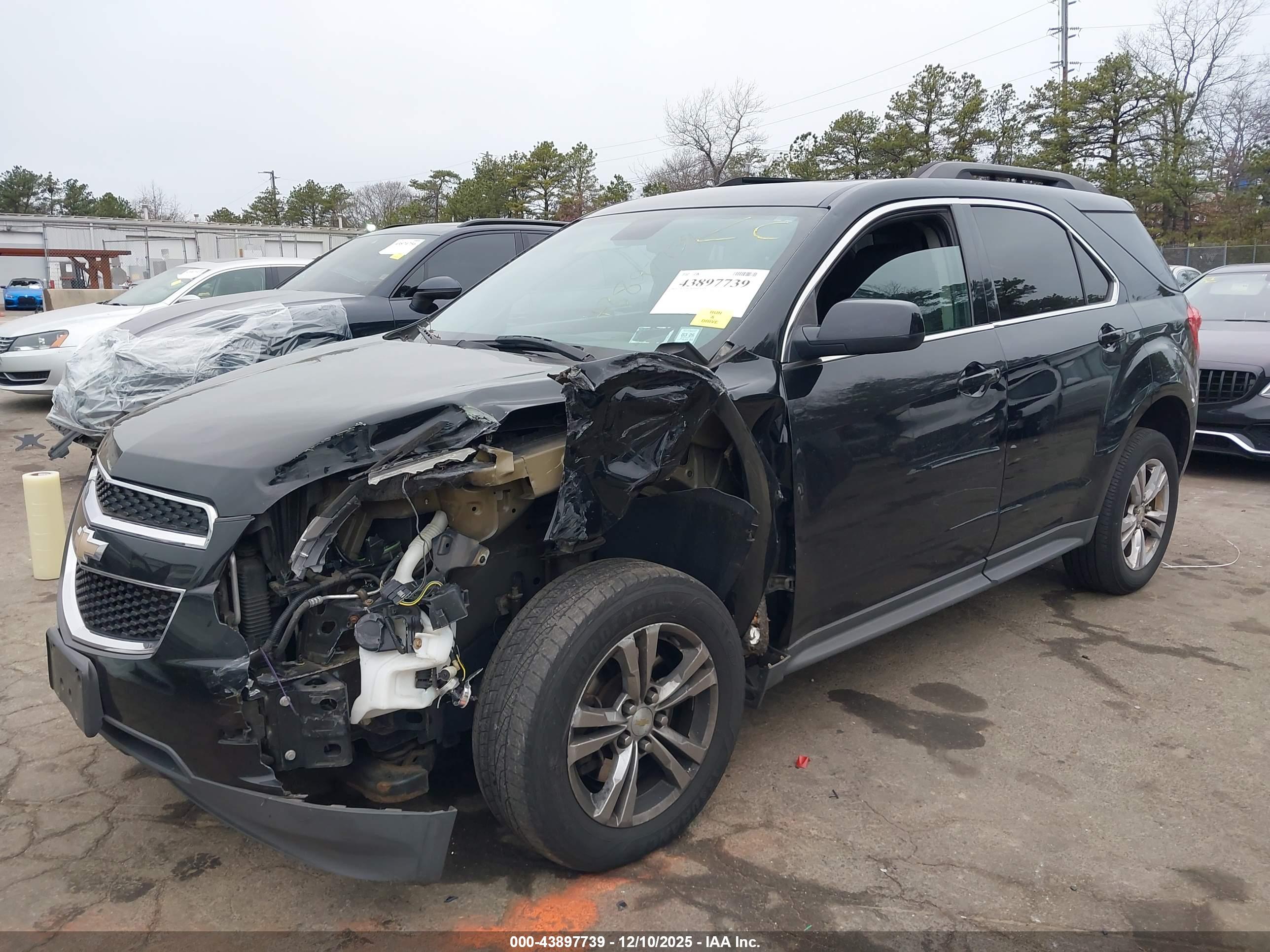 CHEVROLET EQUINOX image 2