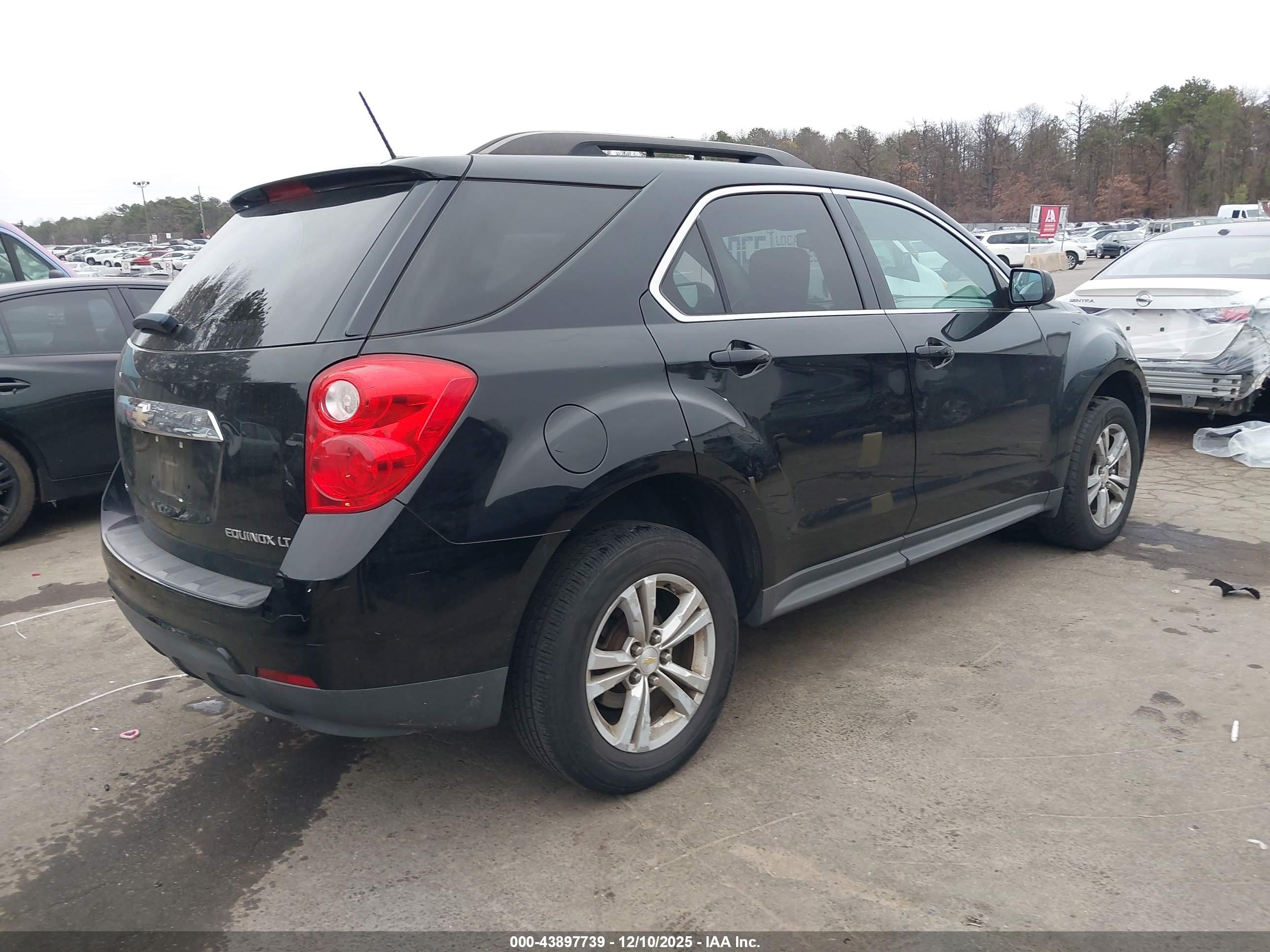 CHEVROLET EQUINOX image 4