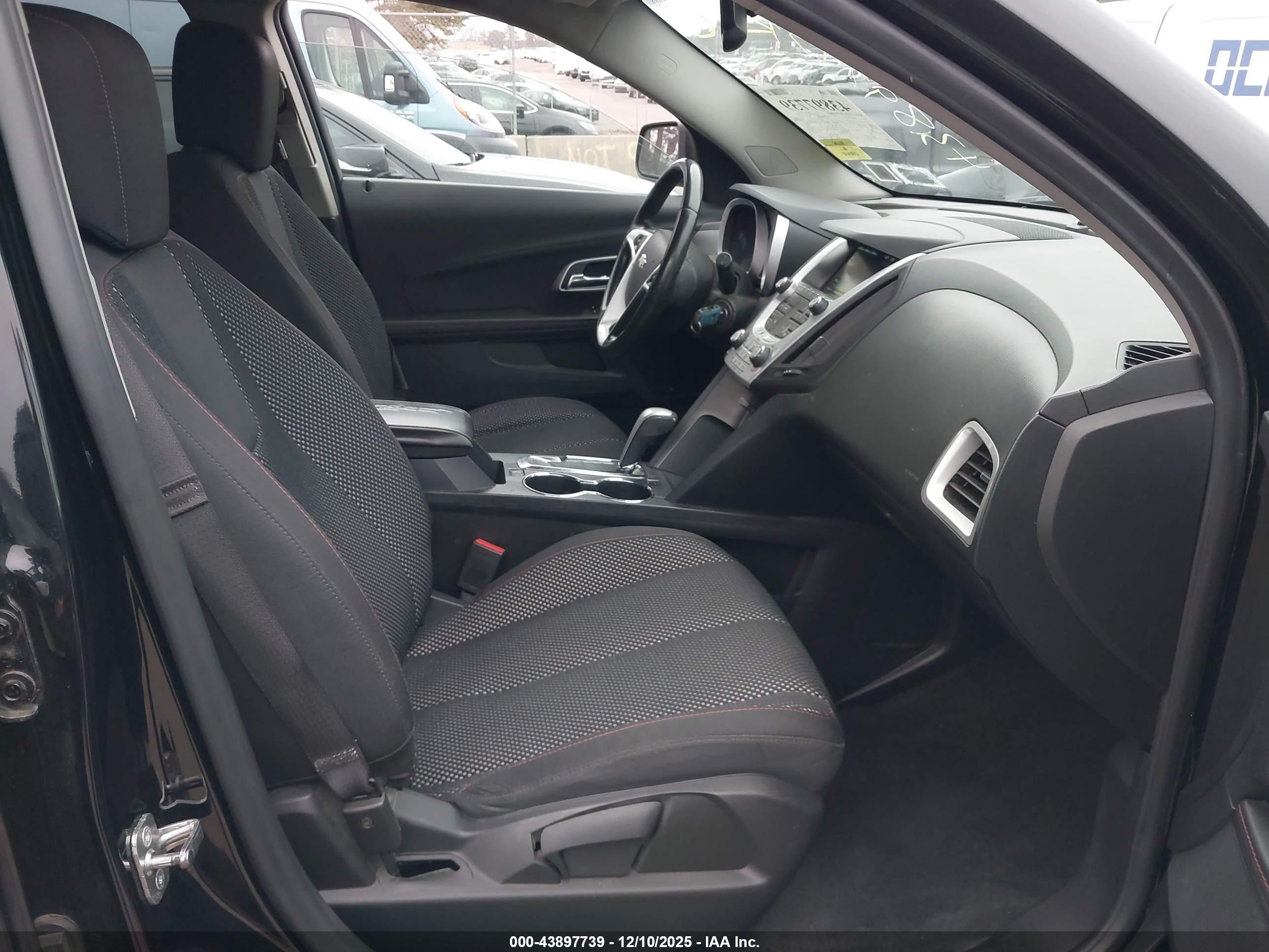 CHEVROLET EQUINOX image 5
