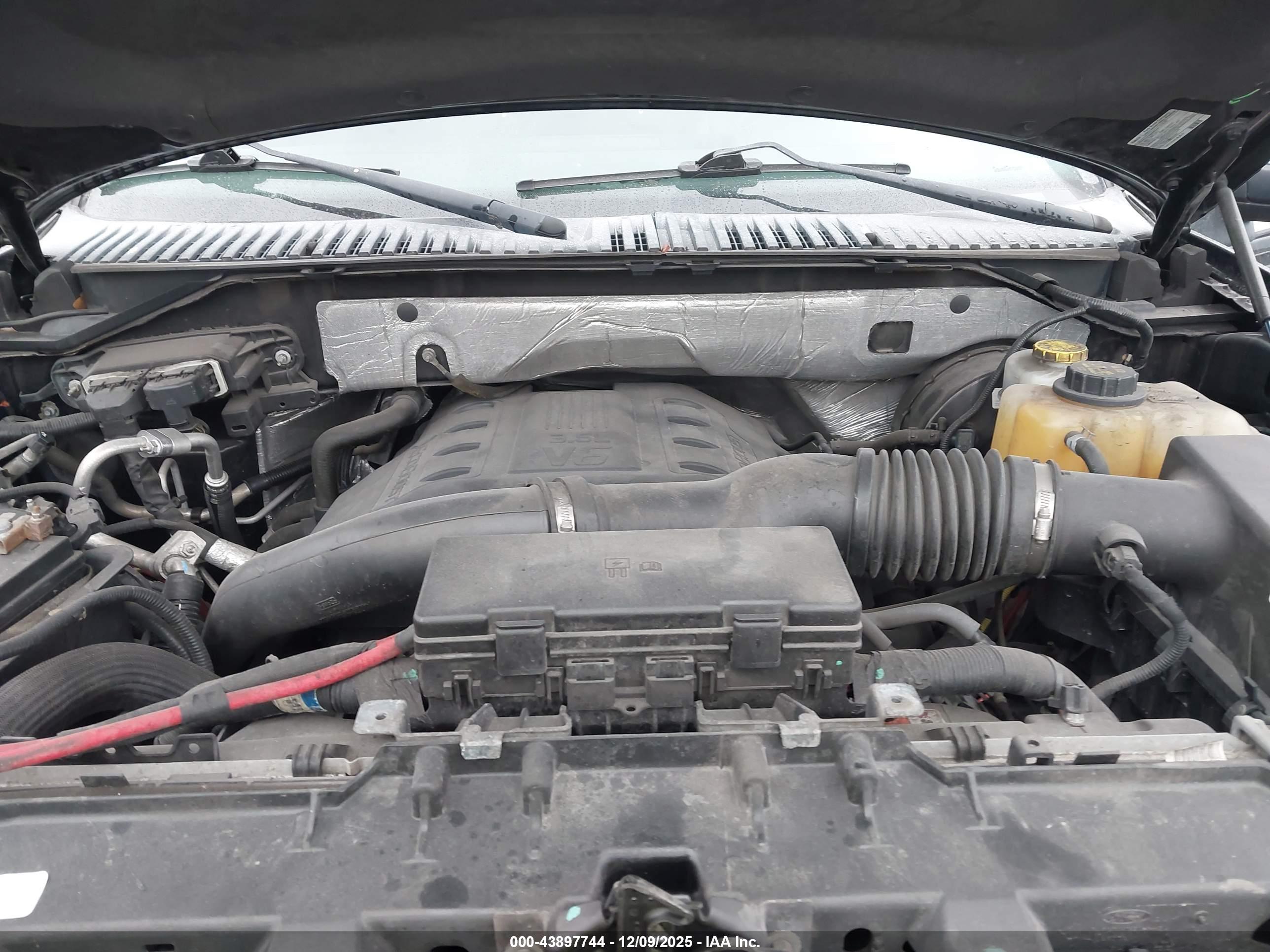 FORD EXPEDITION image 10