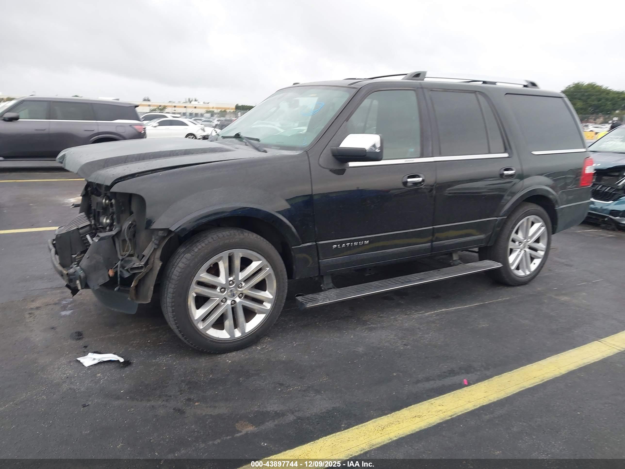 FORD EXPEDITION image 2