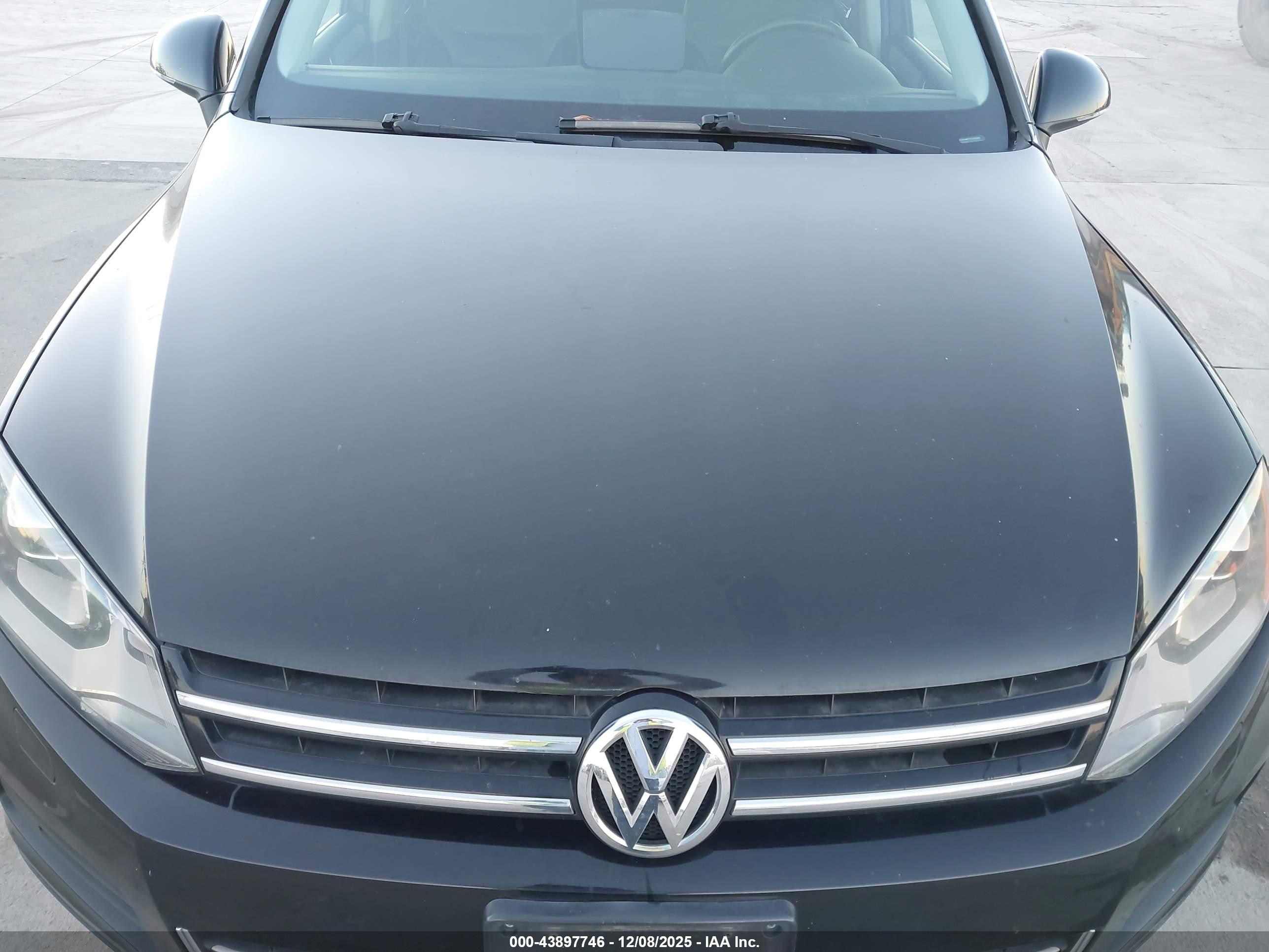 VOLKSWAGEN TOUAREG image 10