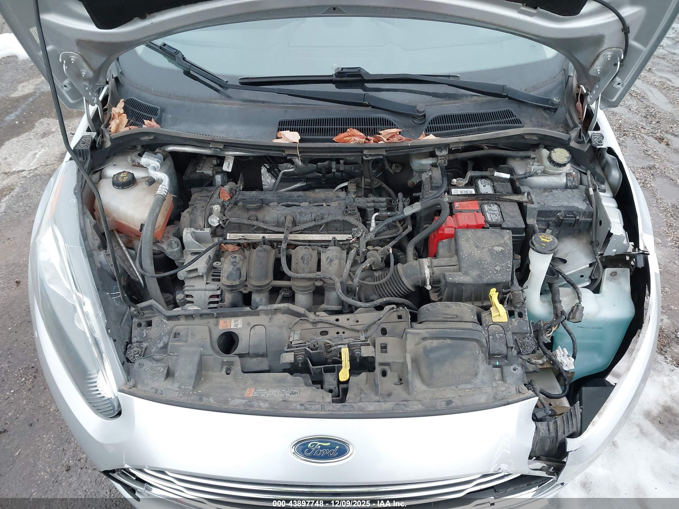 FORD FIESTA image 10