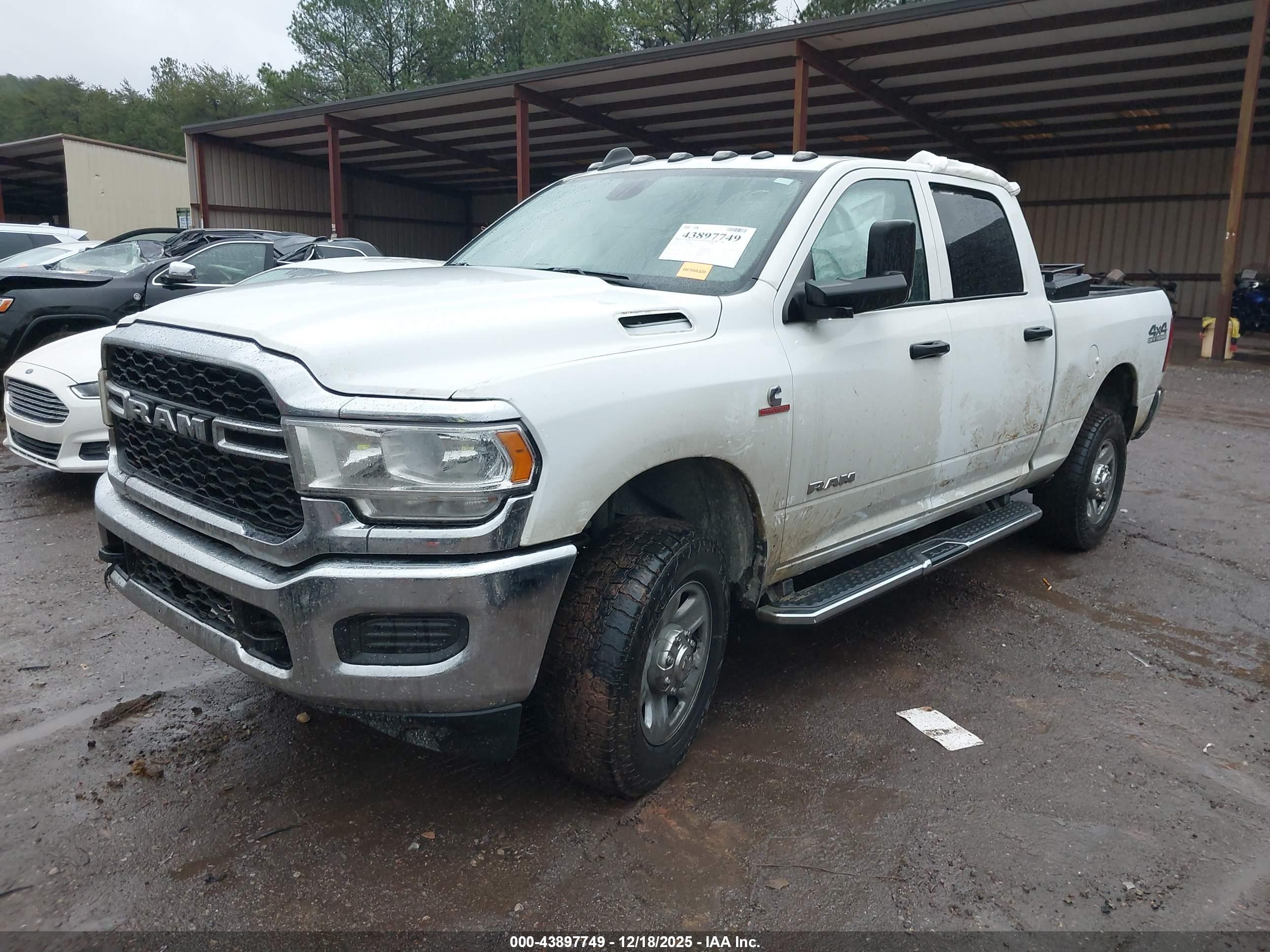 RAM 2500 image 2